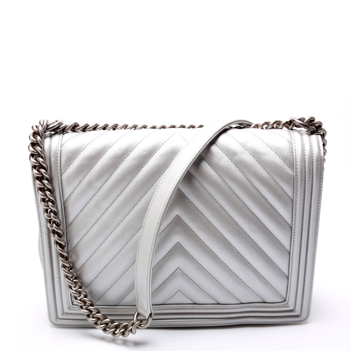 Chanel Boy Flap Old Chevron Caviar 21-25M Silver Handbag