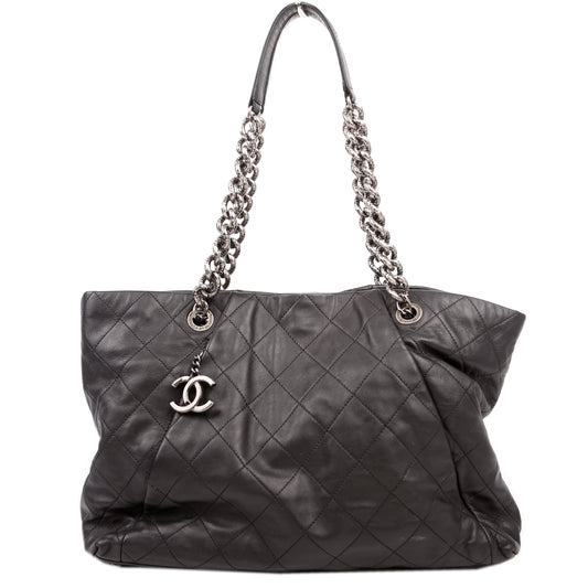 Chanel Coco Pleats 16M Black Tote Bag