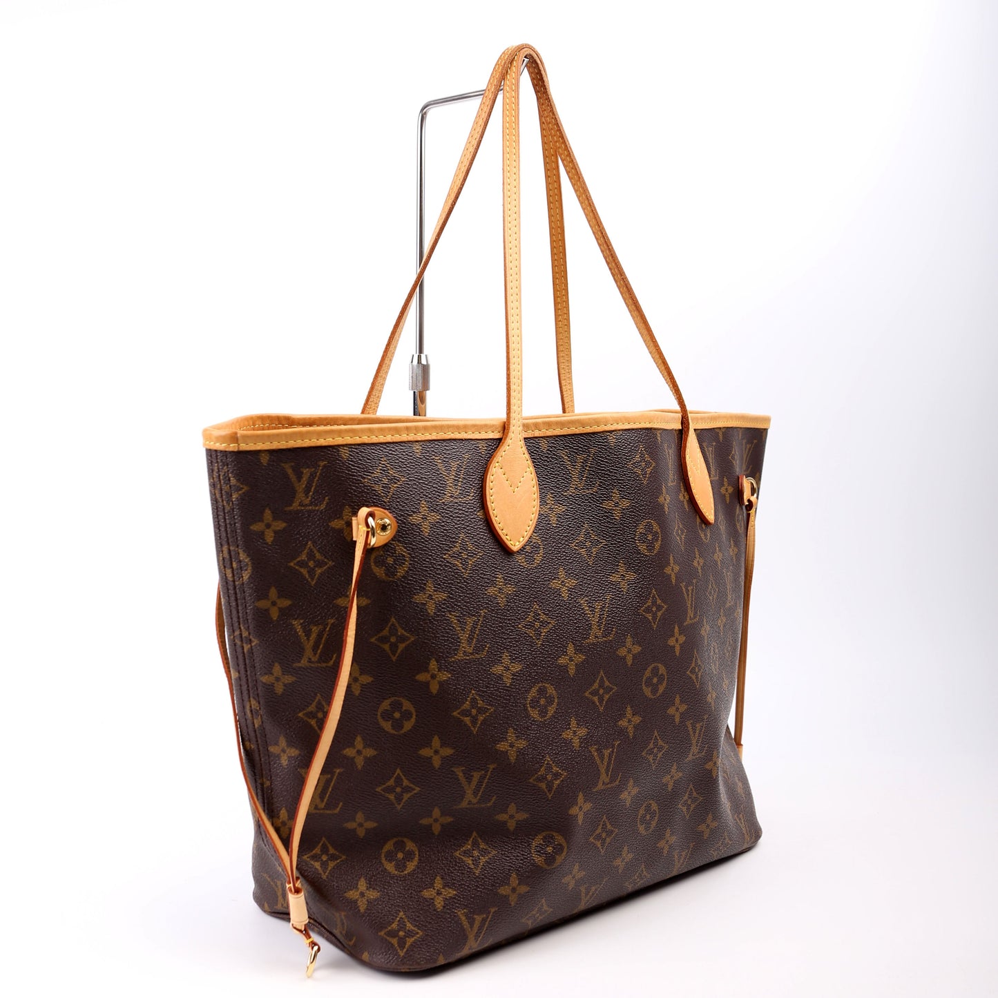 Louis Vuitton Neverfull MM Berry Monogram Tote Bag Berry 3