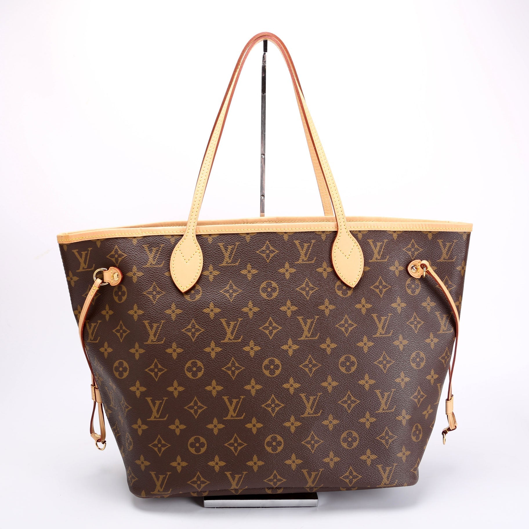 Louis Vuitton Neverfull MM Monogram Tote Bag Monogram 117