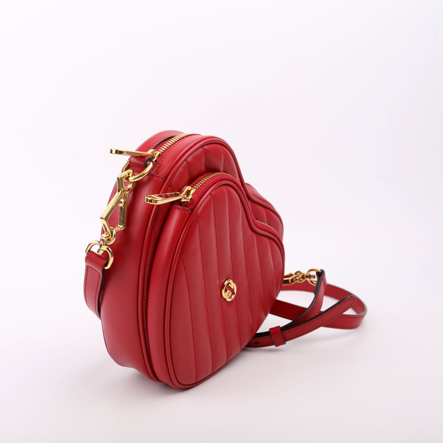 Gucci Interlocking Heart Bag Red Mini Travel Bag