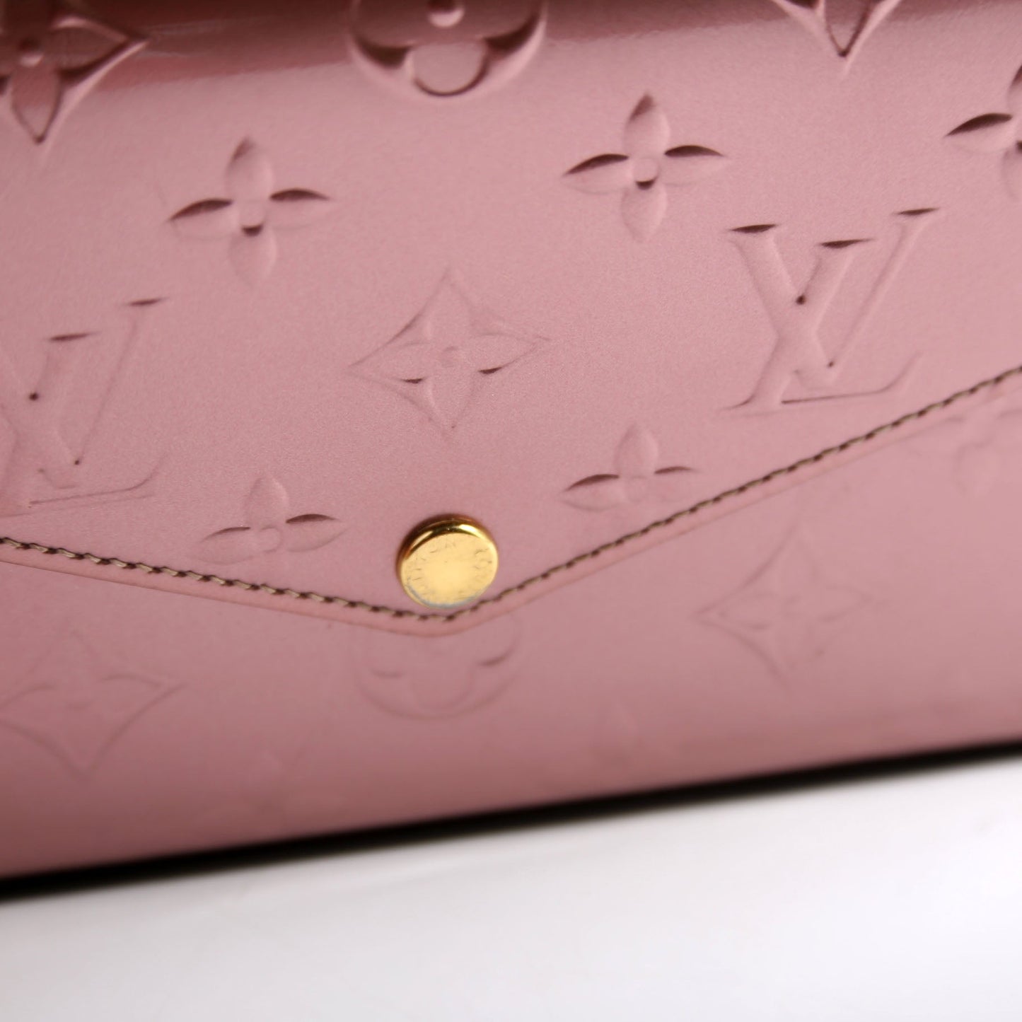 Louis Vuitton Pochette Felicie Vernis Pink Clutch Bag