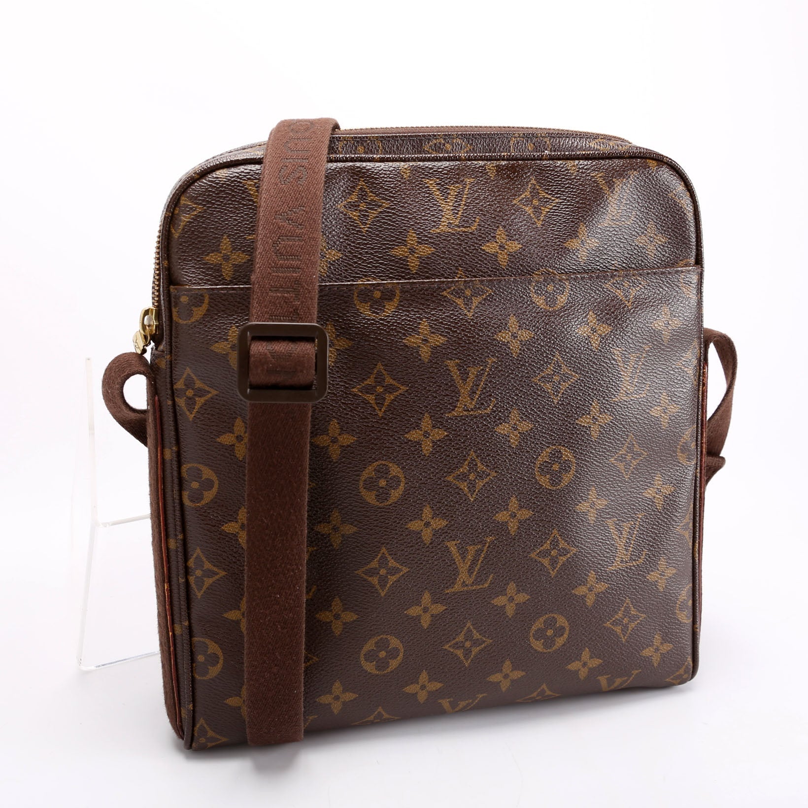 Louis Vuitton Trotteur Beaubourg Monogram Handbag Beaubourg Monogram