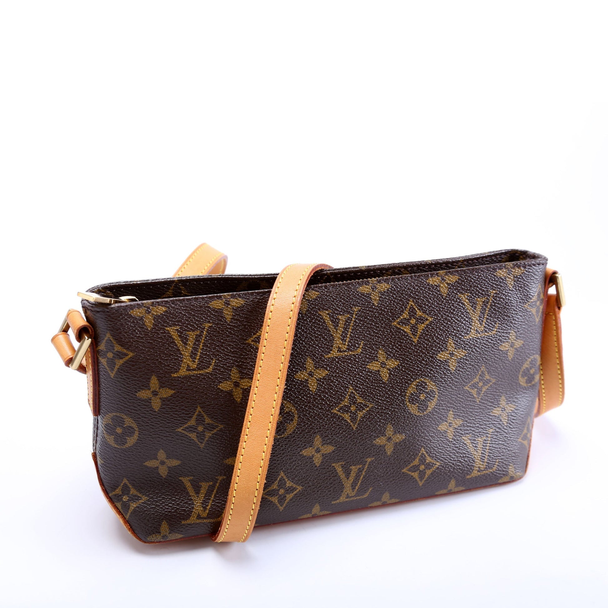 Louis Vuitton Trotteur Monogram Handbag Monogram 19
