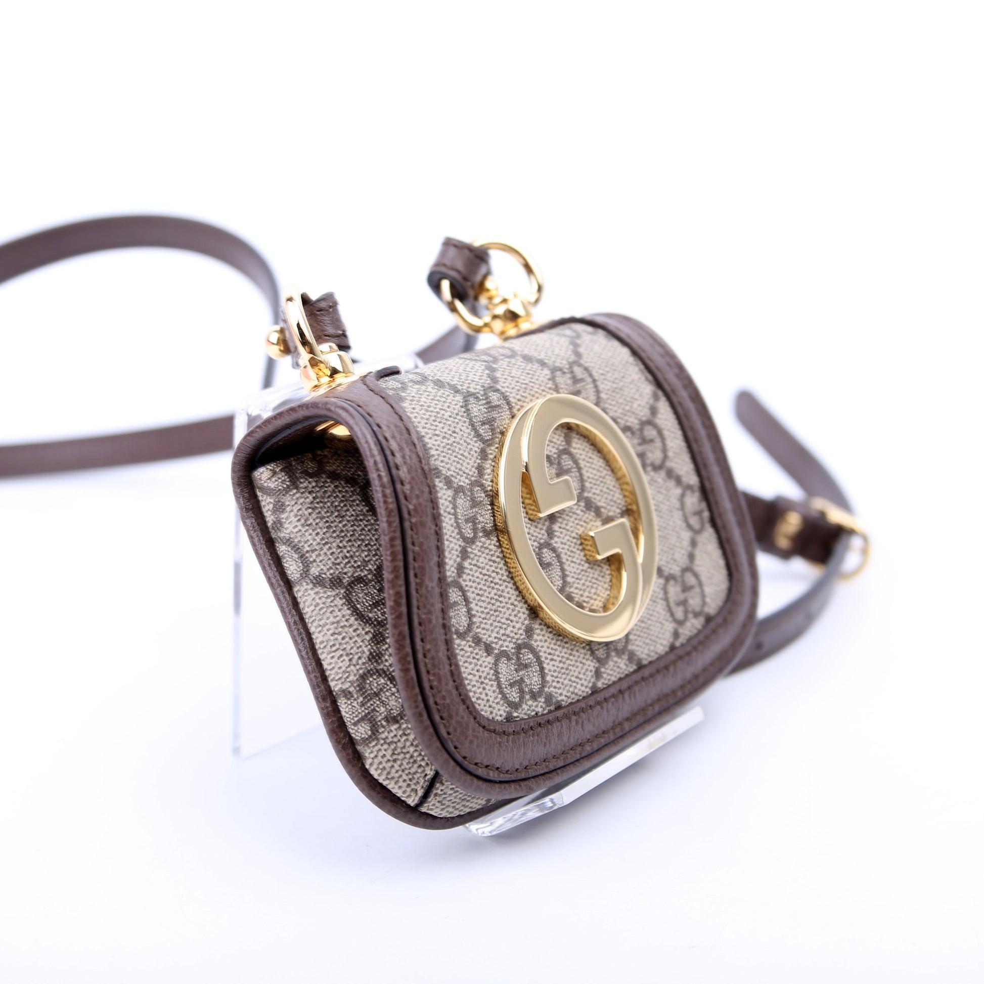 Gucci GG Supreme Blondie Micro on Wallet Case
