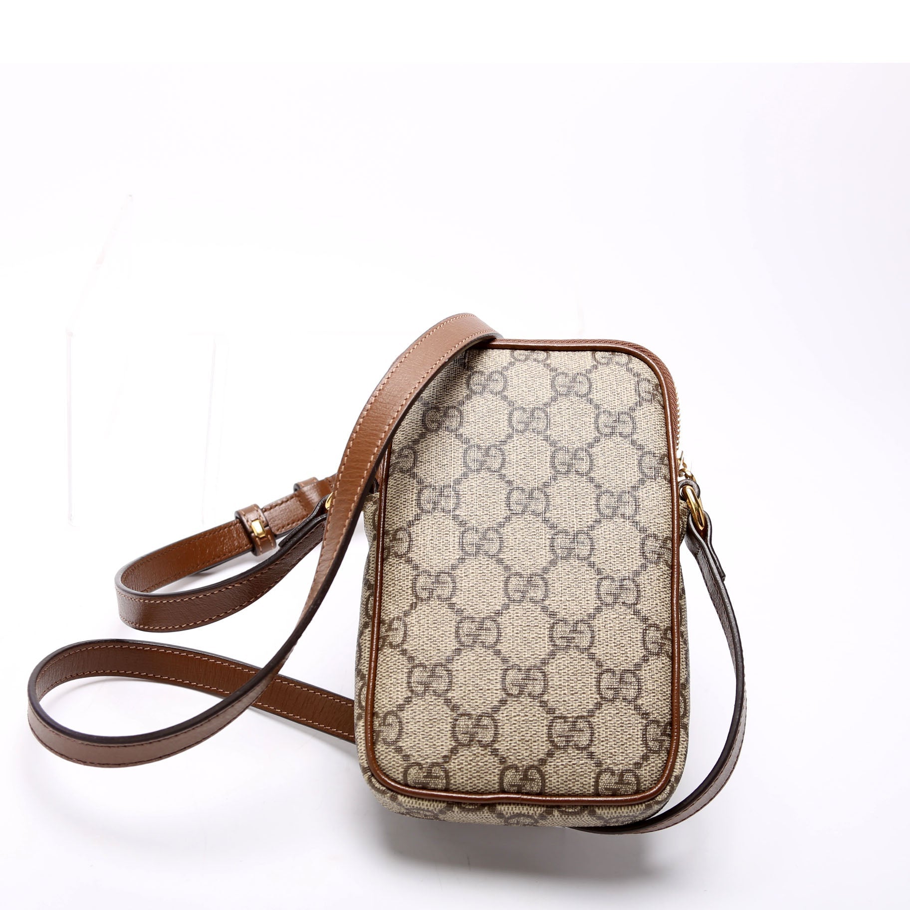 Gucci GG Supreme Interlocking Phone Pouch Travel Bag
