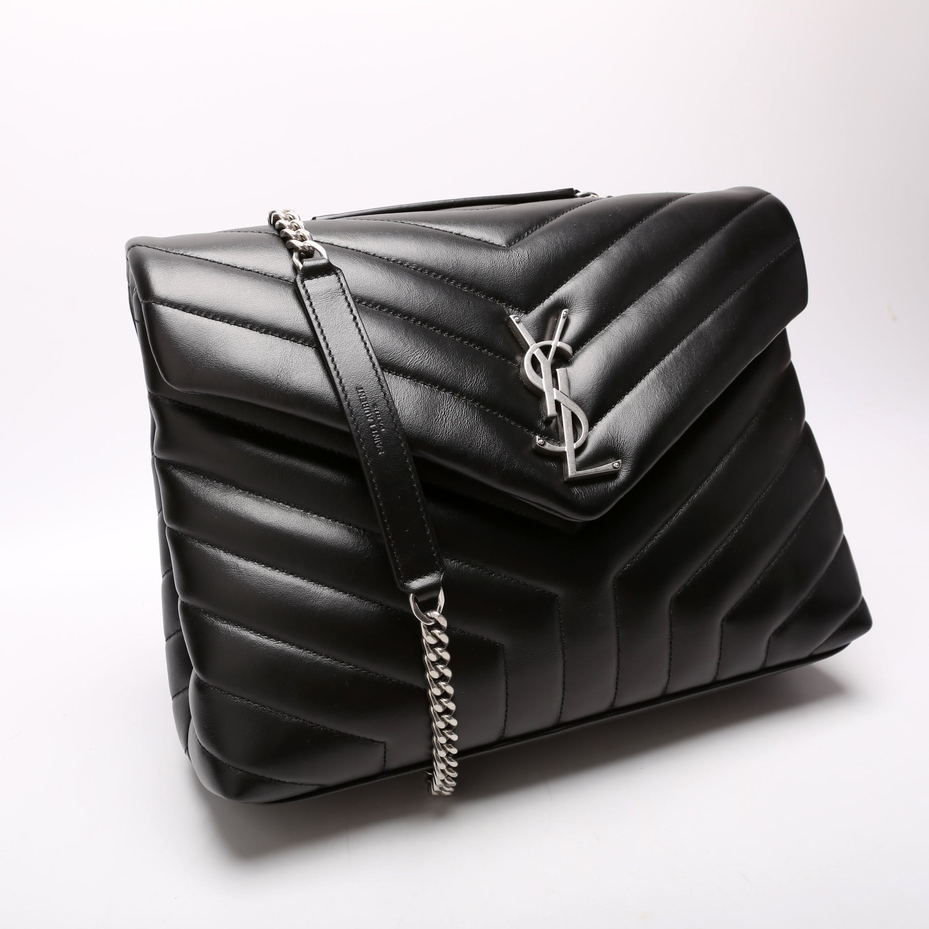 YSL Saint Laurent Saint Laurent Loulou Bag Quilted Black Travel Bag