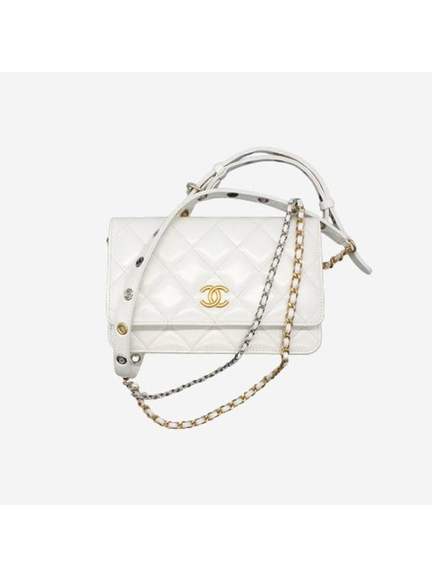 CC Logo Chain Lambskin Cross Bag White Chanel