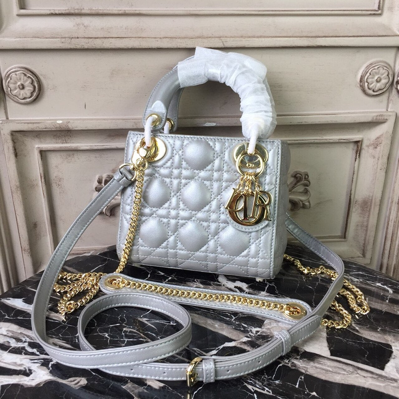 Lady Toned Hardware Cd Gold Silver Mini Chain Travel Bag