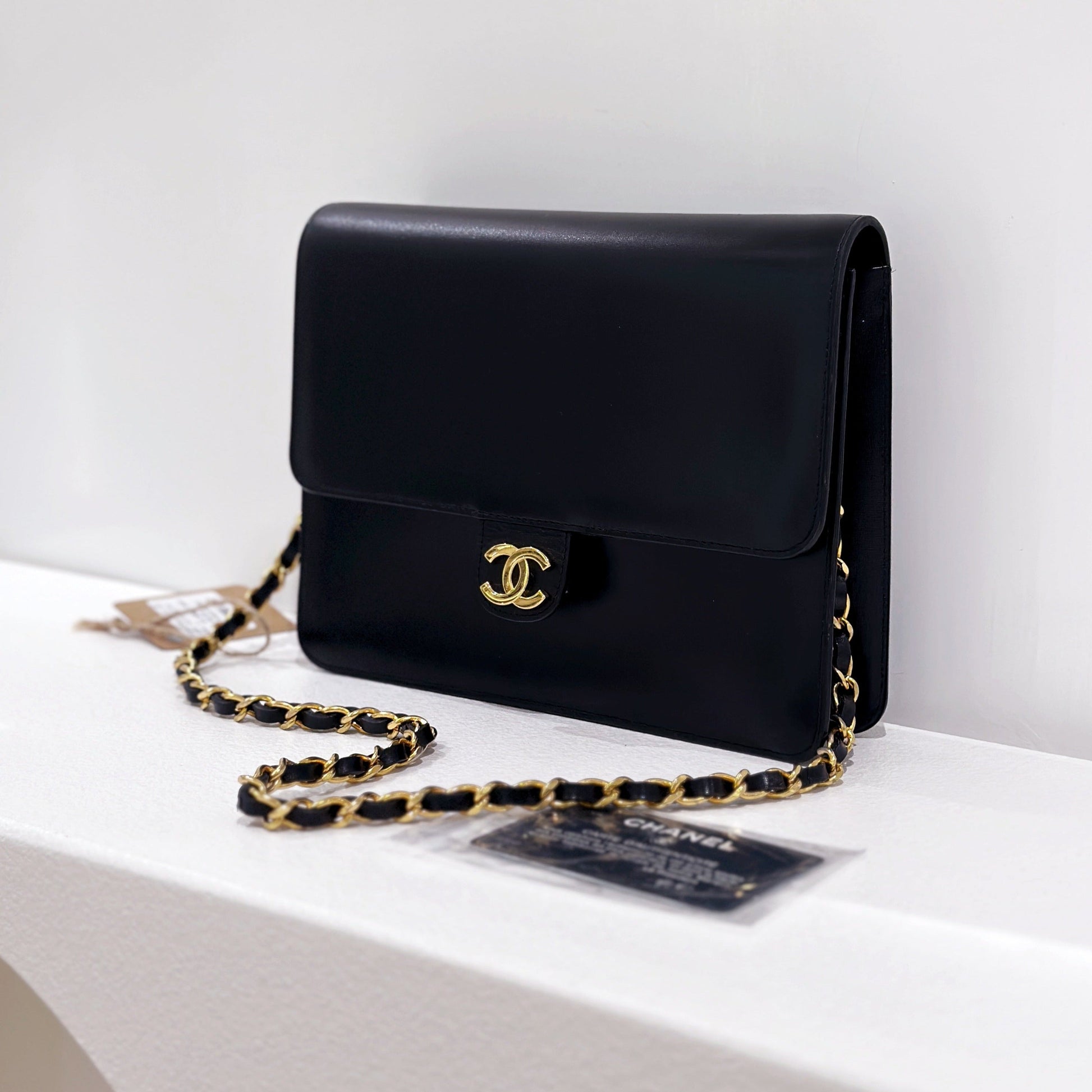 Chanel   box chain bag