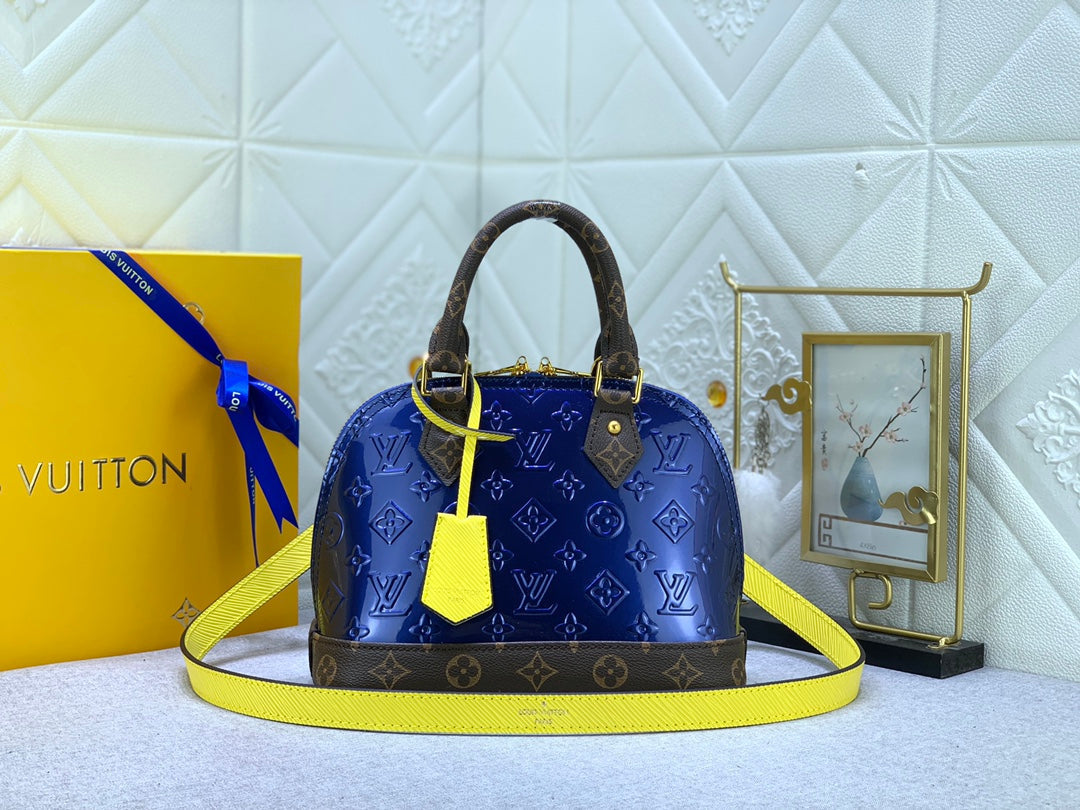 EN - Luxury LUV 835 Travel Bag