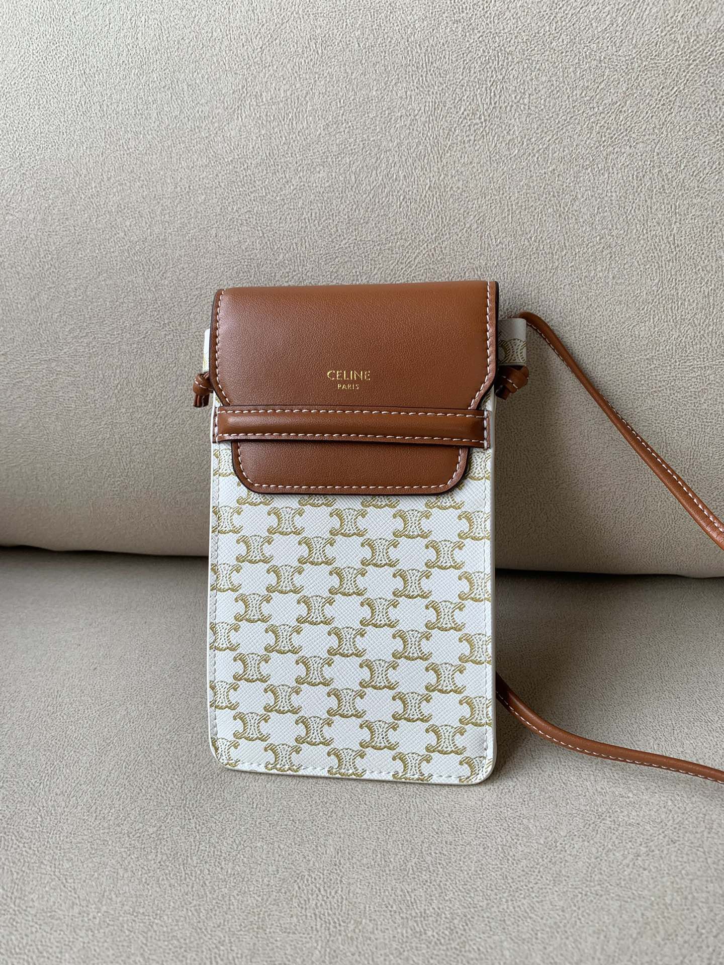 Top Quality Phone Pouch With Flap In Canvas White Travel Bag