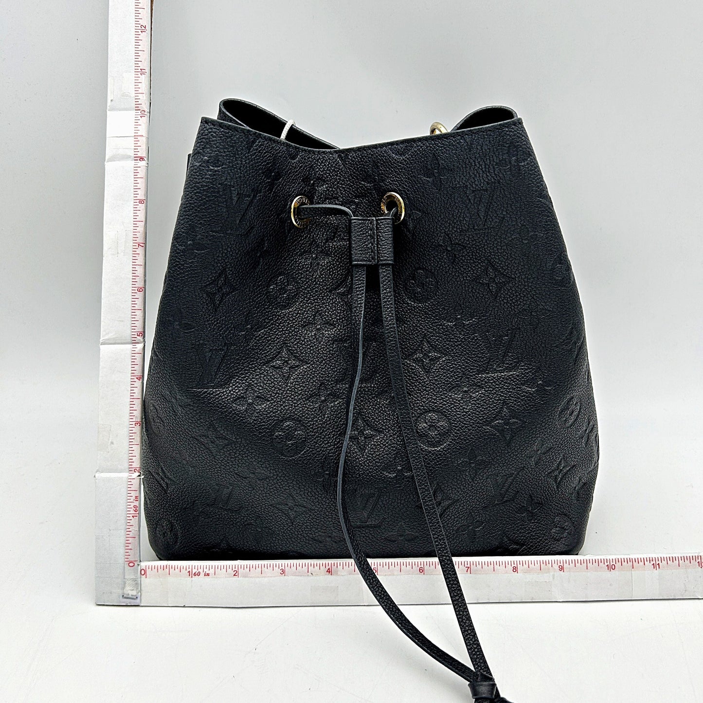 Louis Vuitton LV Monogram Néonoé - Black Bucket Bags, Handbags LA29881