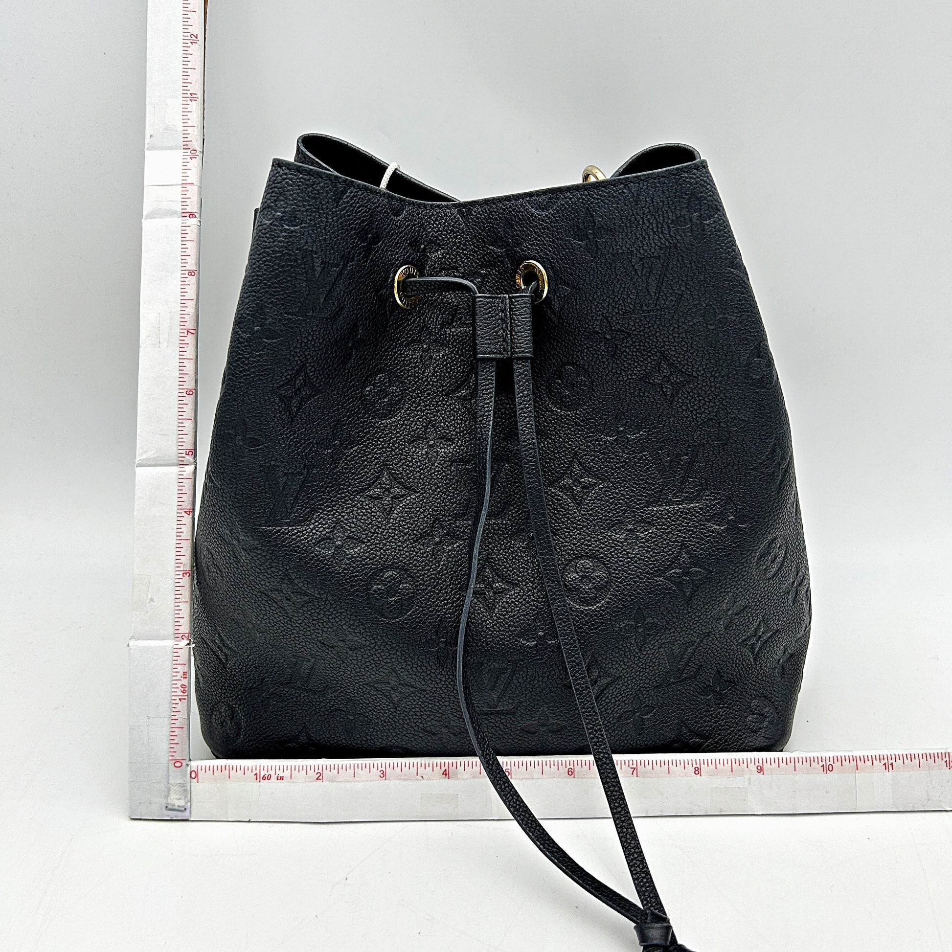 Louis Vuitton LV Monogram Néonoé - Black Bucket Bags, Handbags LA29881