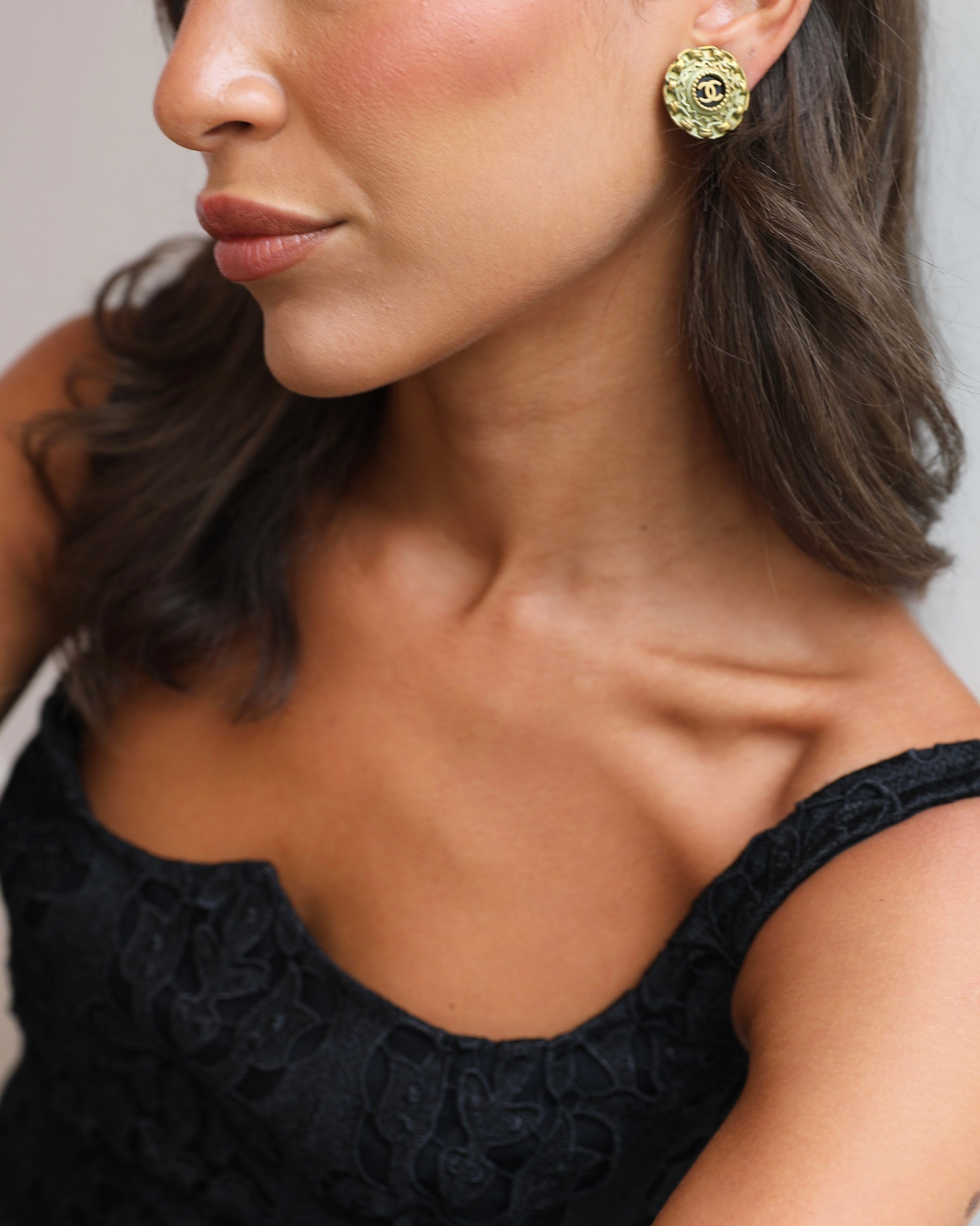 Chanel 94A CC Brushed Gold Matelasse Round Small Clip on Earrings with Black Detailing