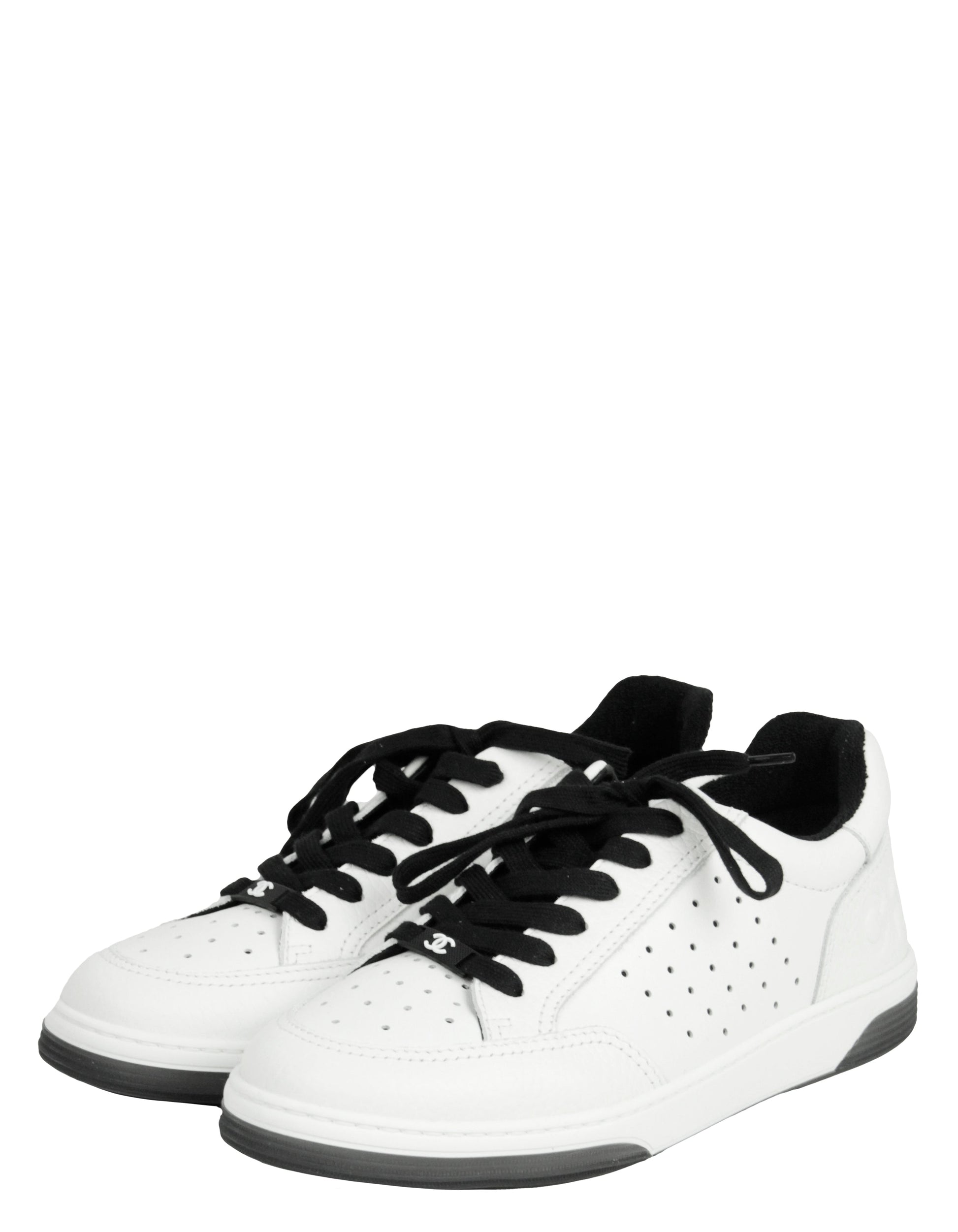 Chanel White/black Leather Logo Sneakers Sz 39 for Women