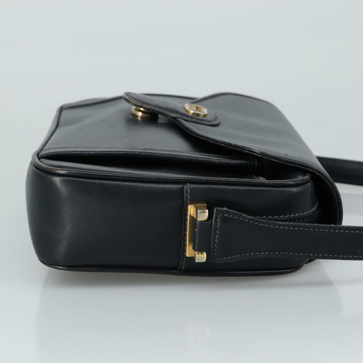 Gucci Interlocking Shoulder Bag G 143