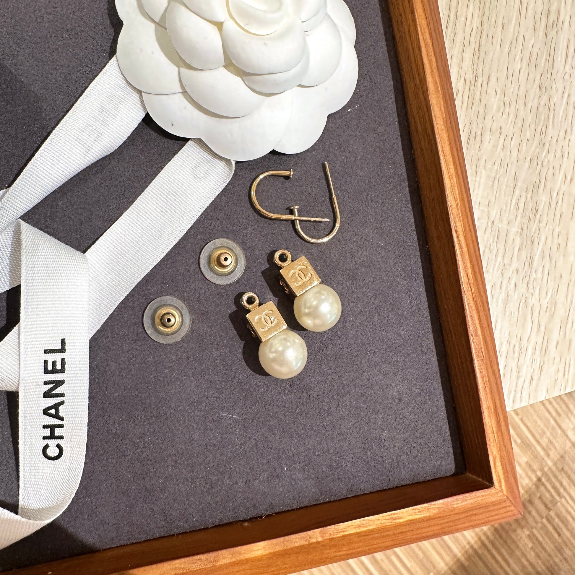 Chanel   earrings