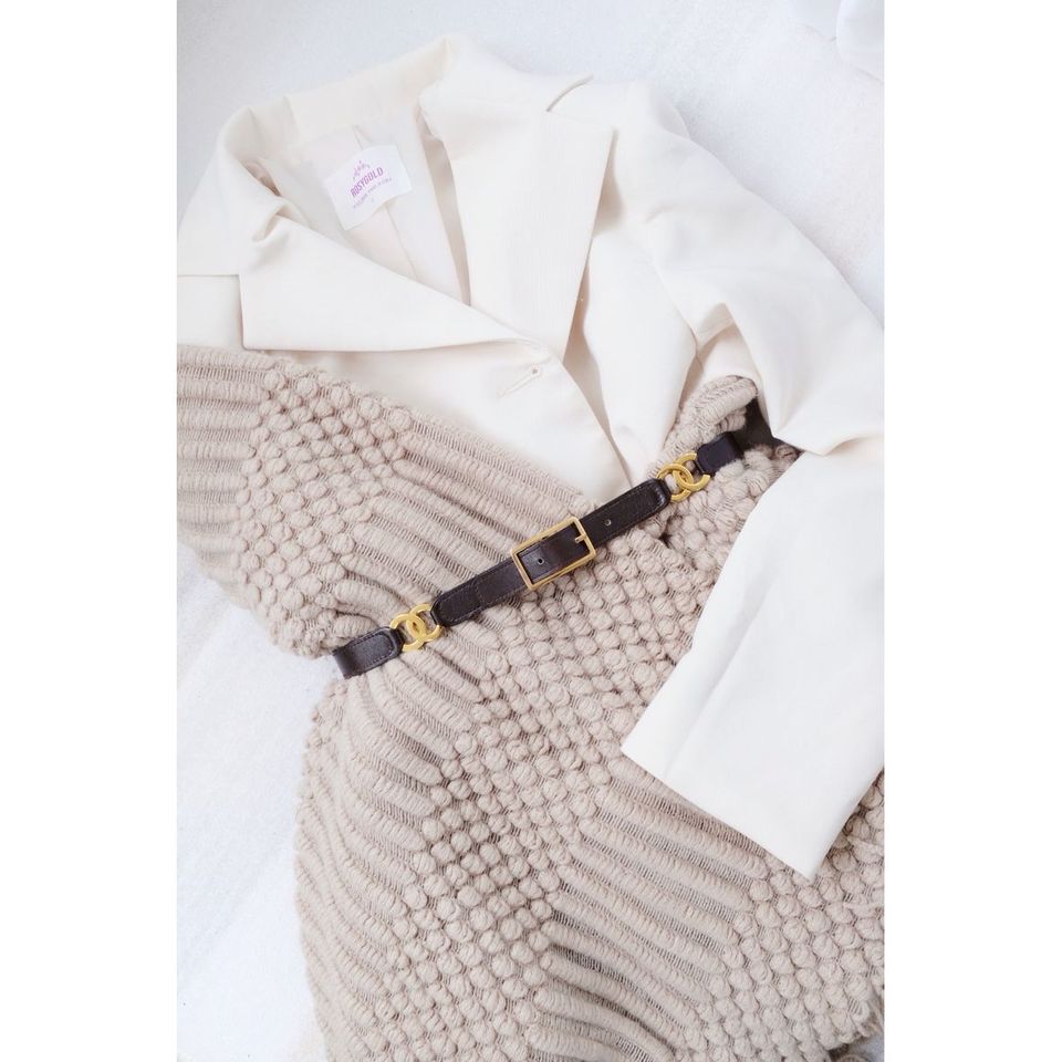 Chanel   double logo leather belt brown