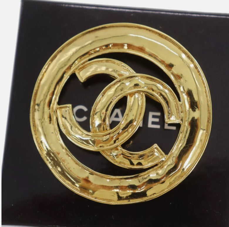 CHANEL CC Logos Circle  Pin Brooch Gold Plated 94P France   #CD699 S