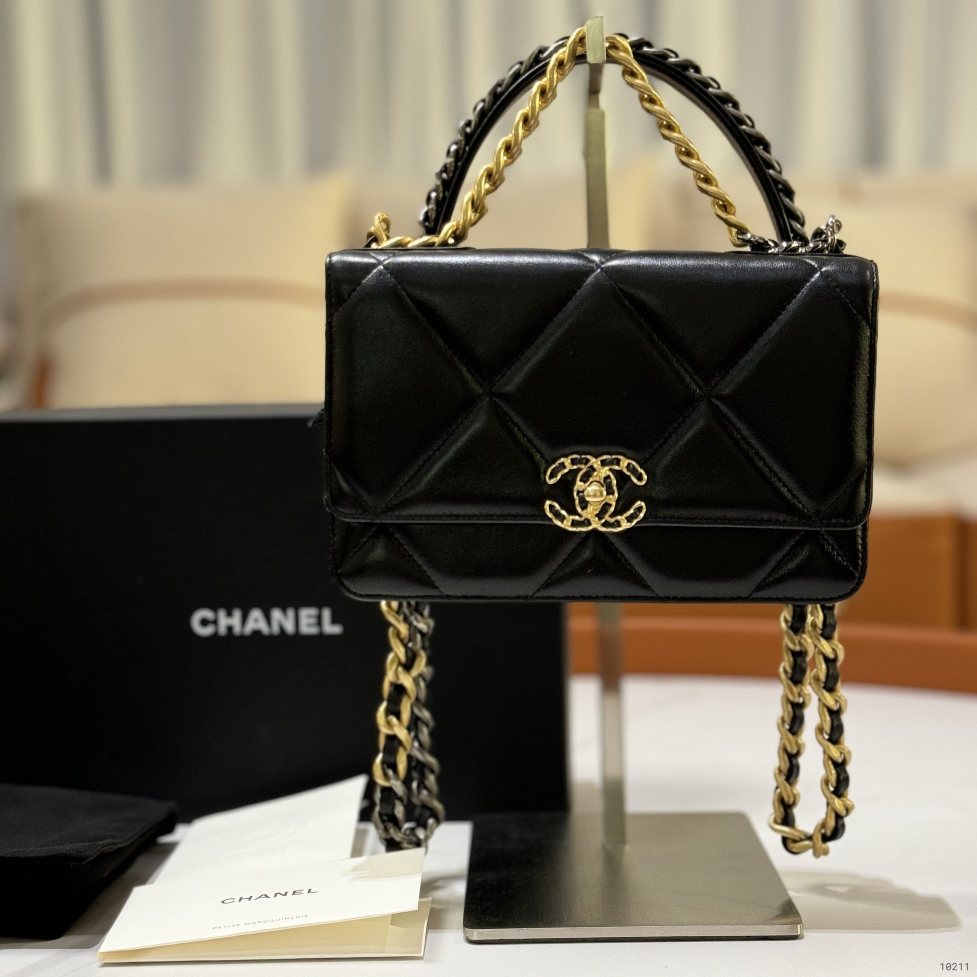 CHANEL 19 BAG  WOC