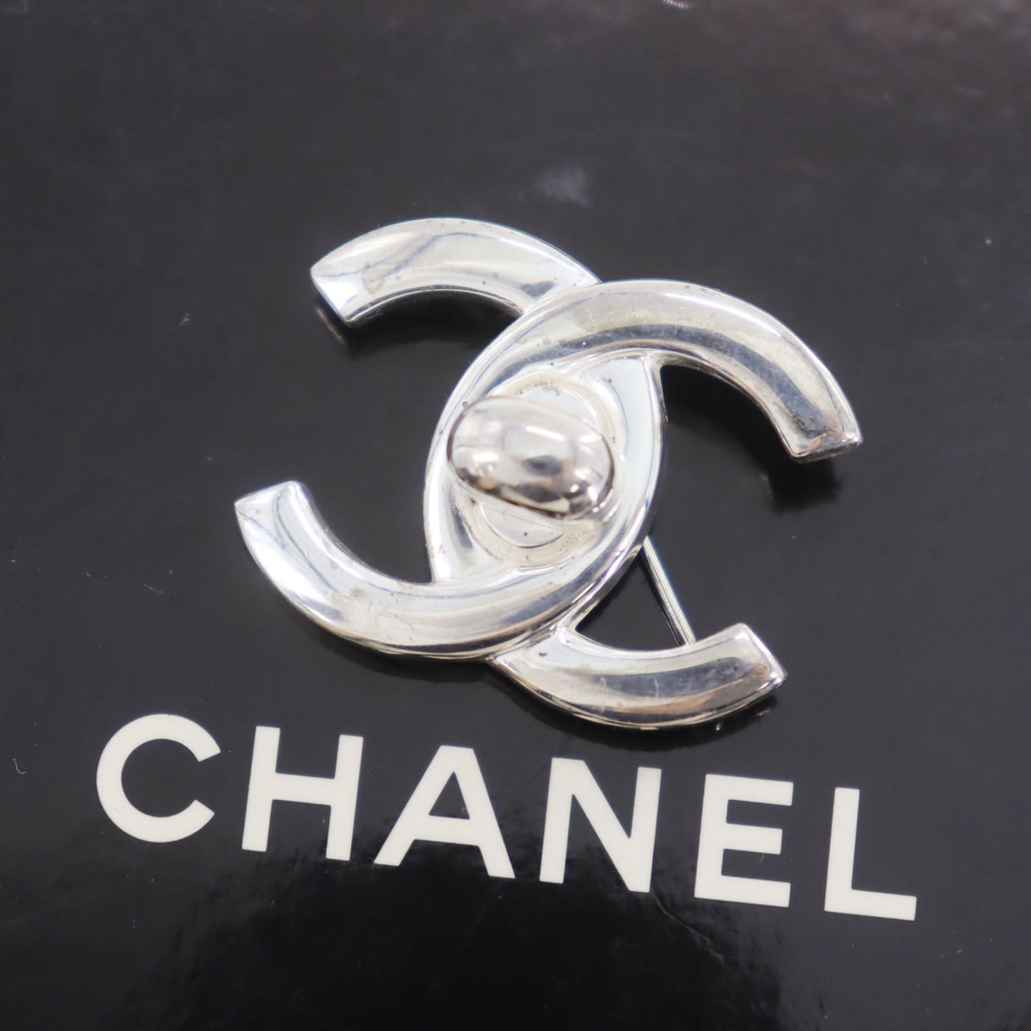 CHANEL CC Logos Turn Lock  Pin Brooch Silver Plated 96A   #CE126 S