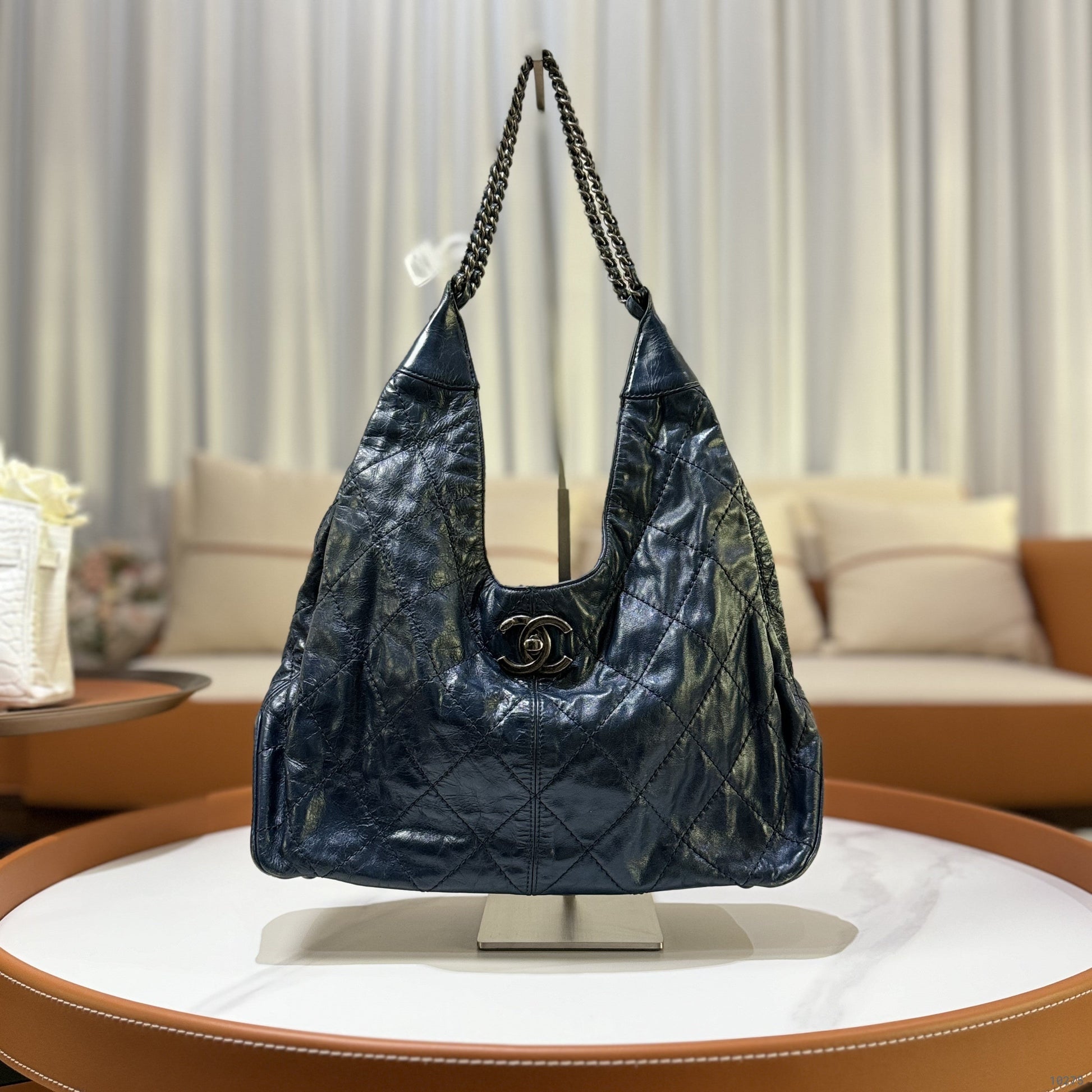 CHANEL   HOBO BAG NAVY CALFSKIN OIL-WAX LEATHER