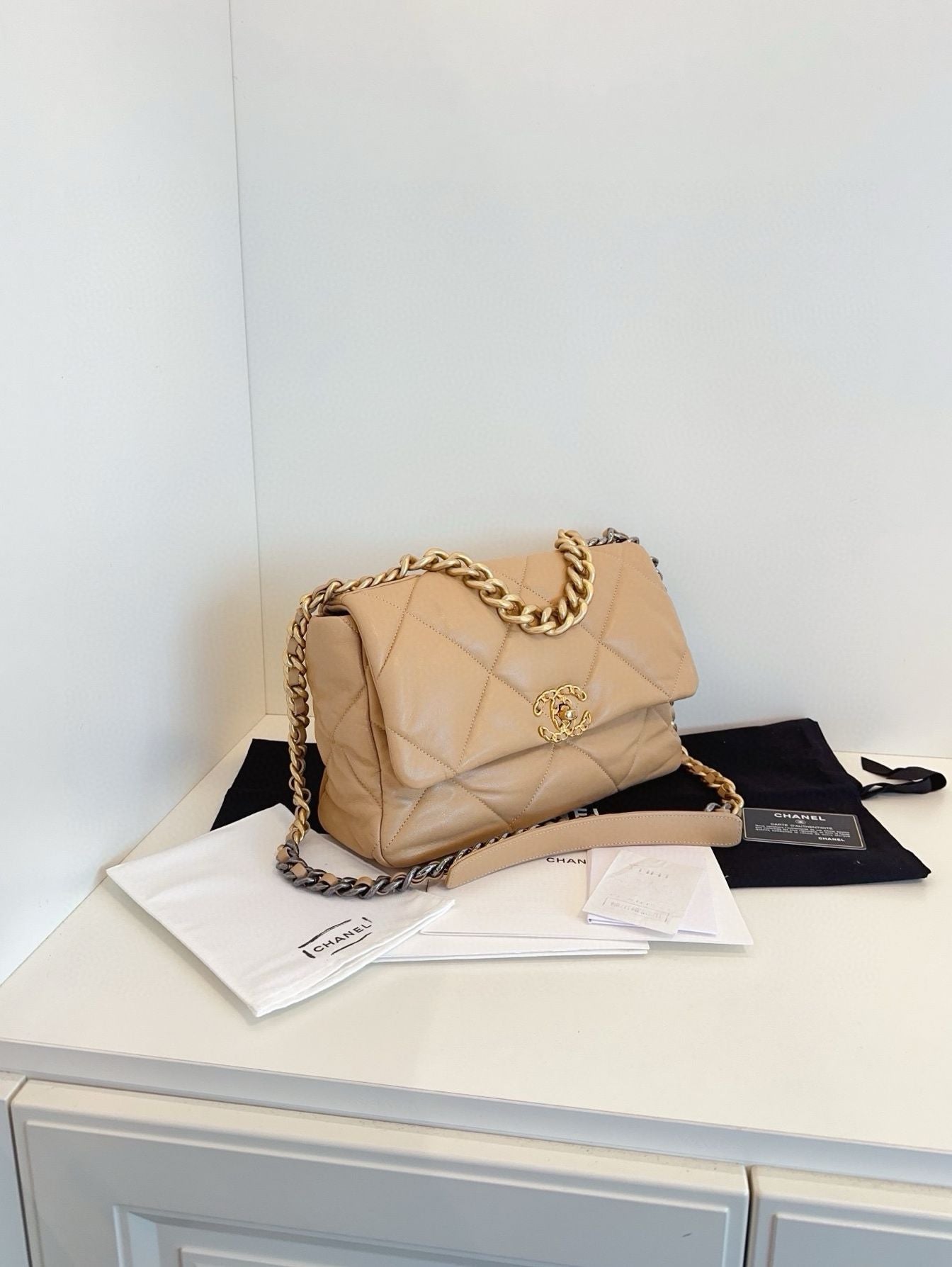 Chanel  bag *cm beige