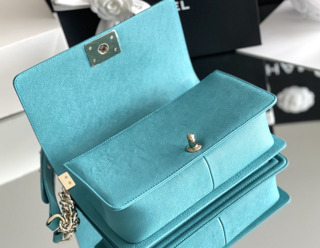 CHLMedium Boy 9.8in 25cm A67086 Blue Handbag