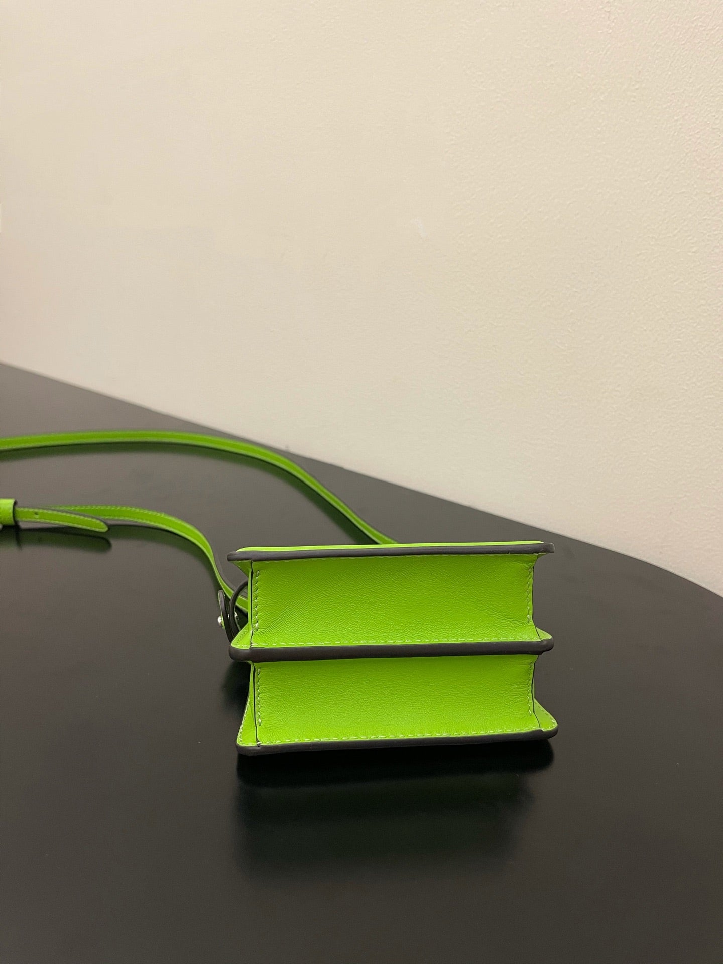 Iseeu Petite Micro Green Travel Bag