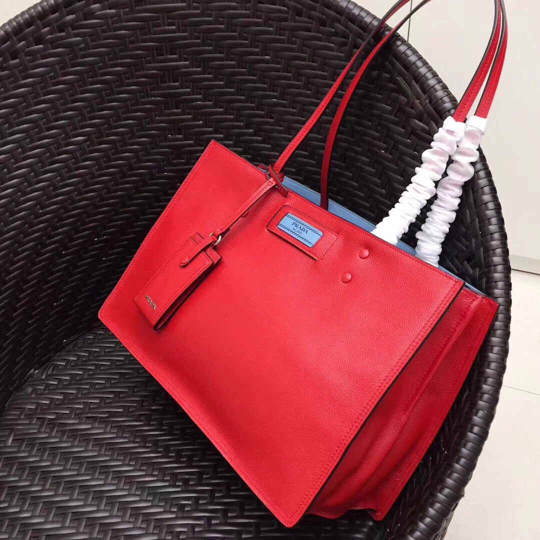 Prada Etiquette Tote Bag In Calf Leather Red