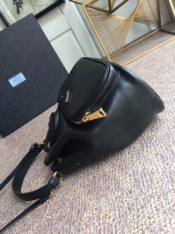 Prada Bag In Calfskin Black Bucket Bucket Bag