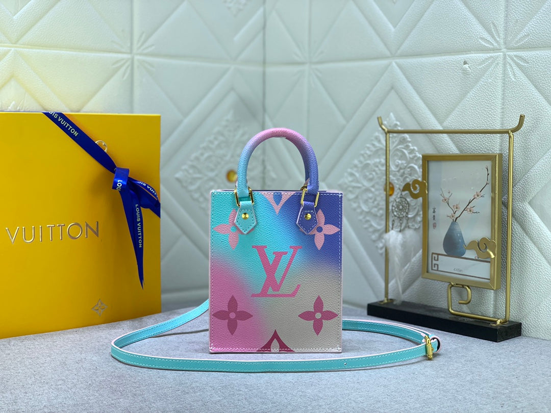 EN - Luxury LUV 824 Travel Bag