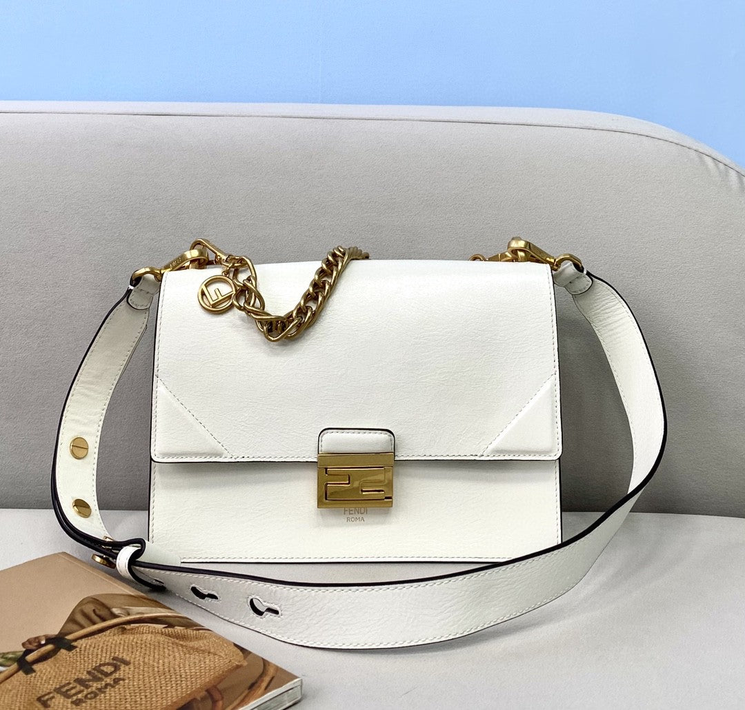Top QualityTop Quality Kan U White Small Handbag