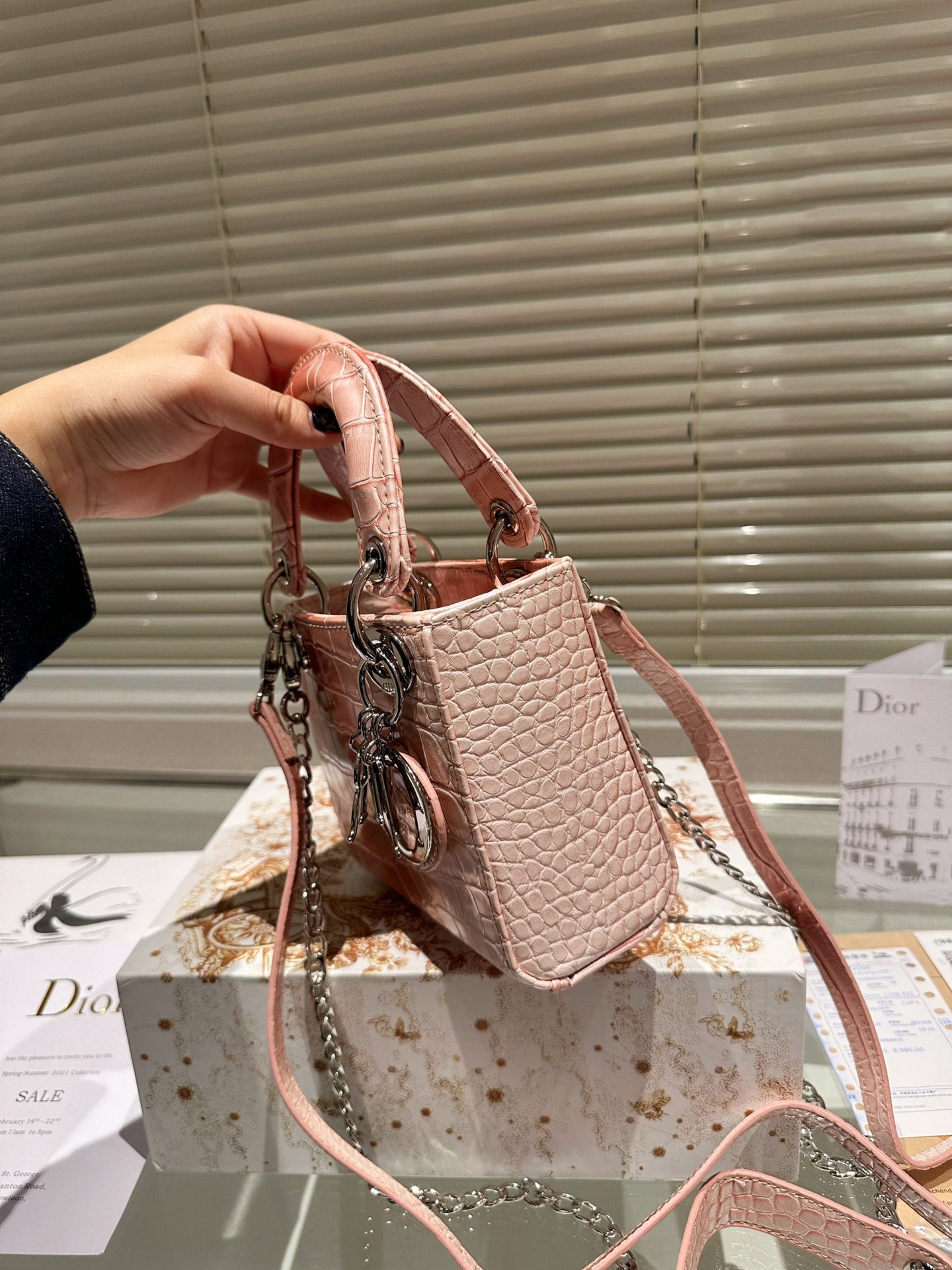 EN - Luxury DIR 370 Travel Bag