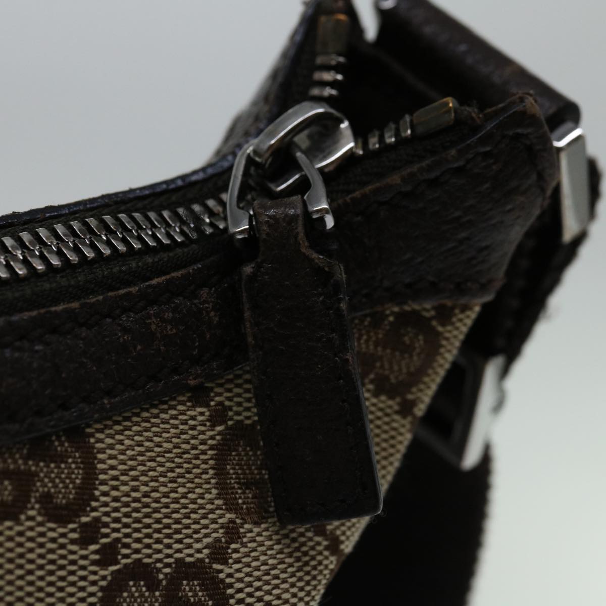 Gucci Gg Canvas Brown Canvas Shoulder Bag