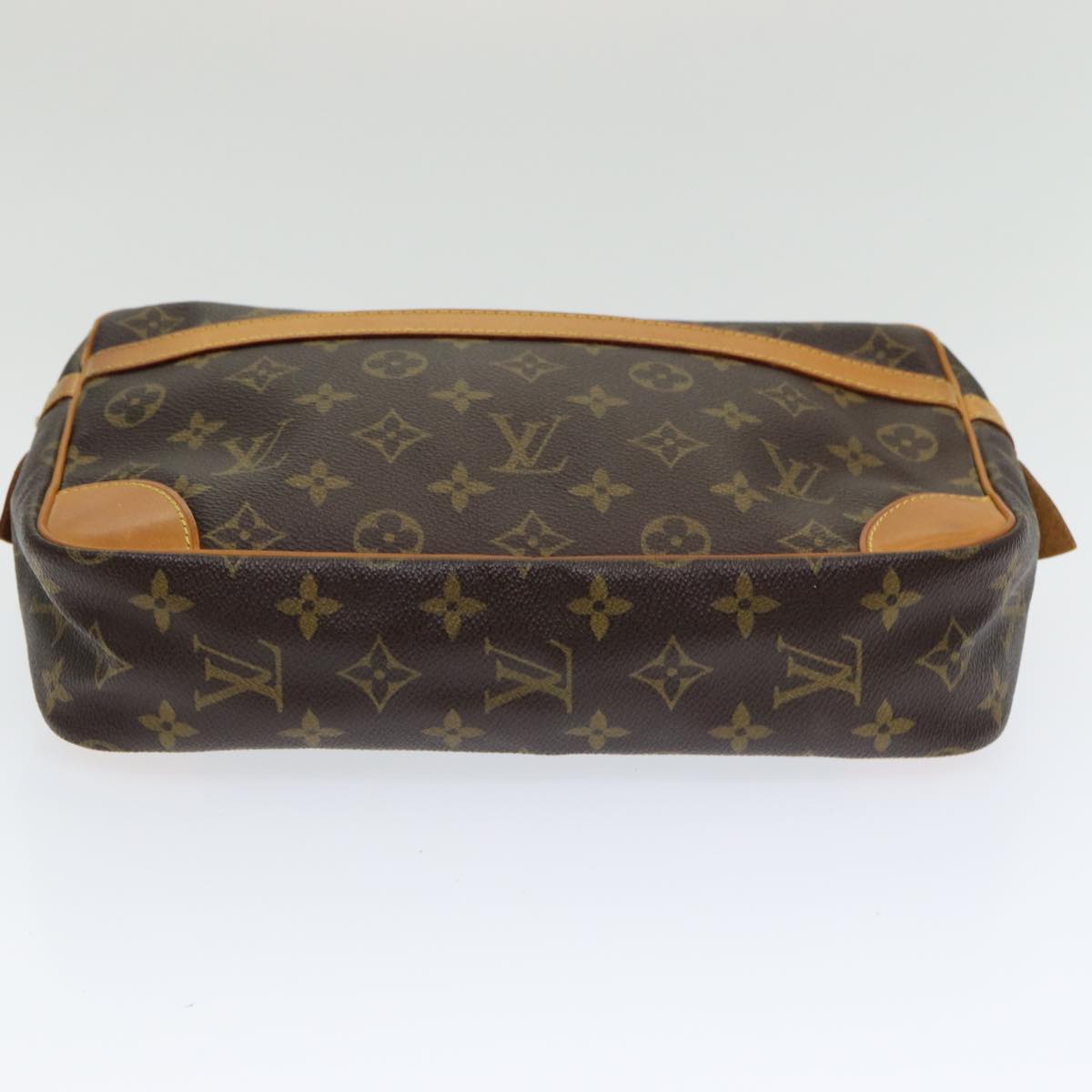LOUIS VUITTON Compiegne 28 Clutch Bag