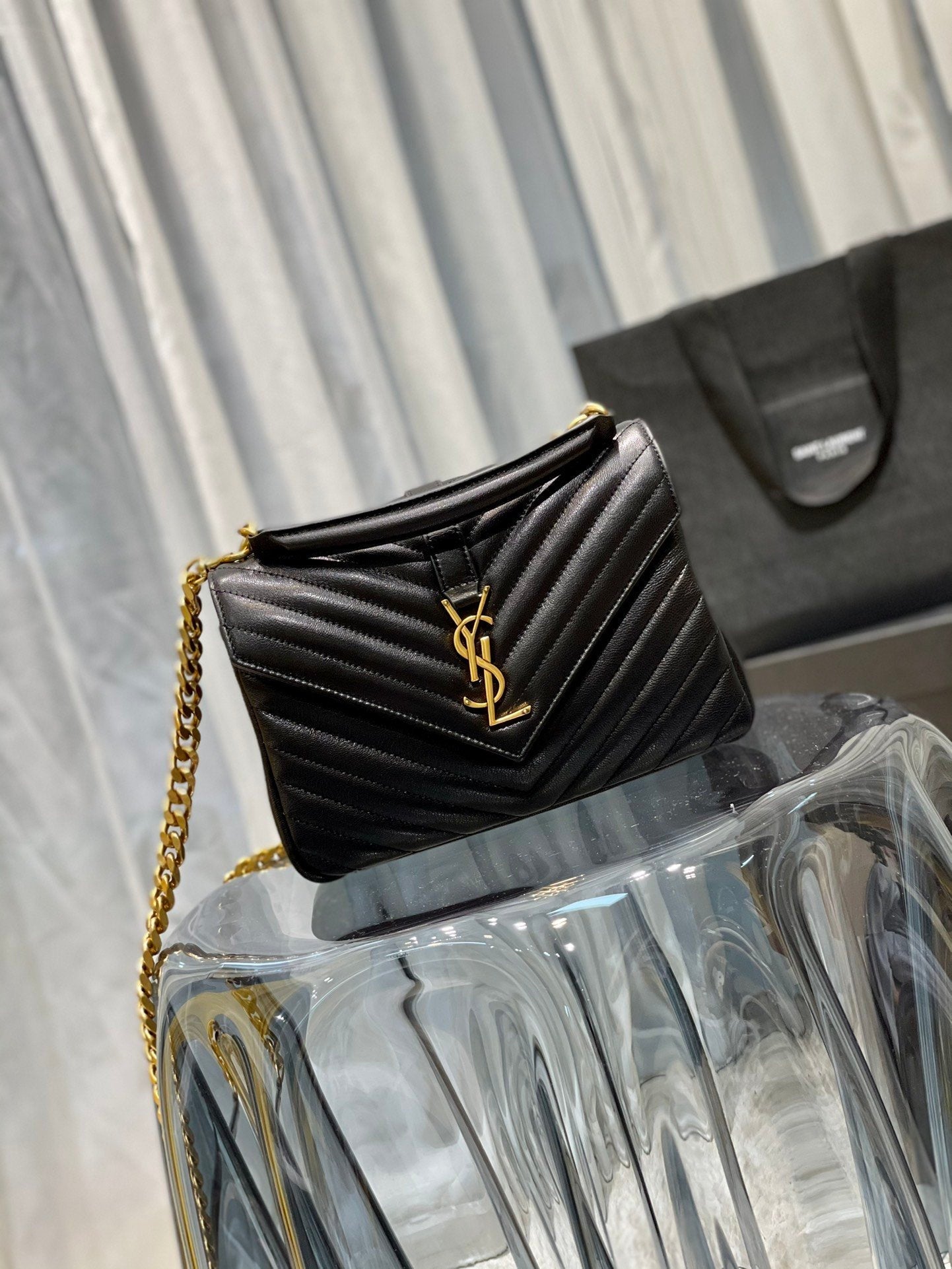 YSL Saint Laurent College Toned Hardware 9in 24cm Black Gold Medium Chain Handbag