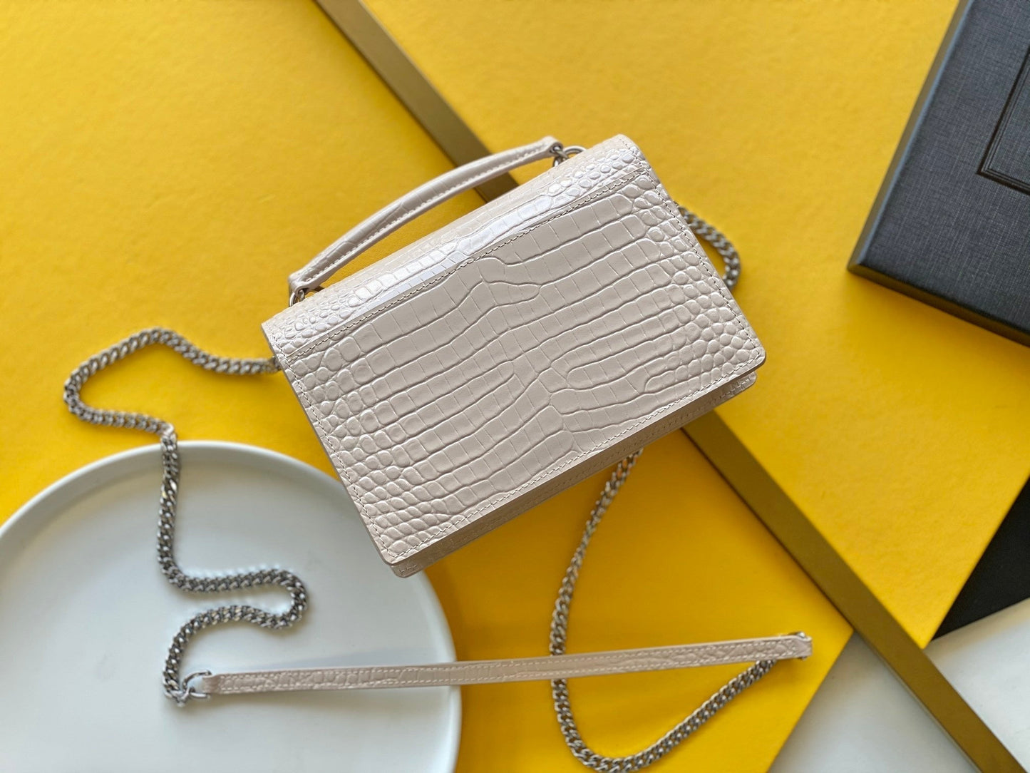 YSL Saint Laurent Sunset Hardware 7in 19cm Silver Chain Handbag