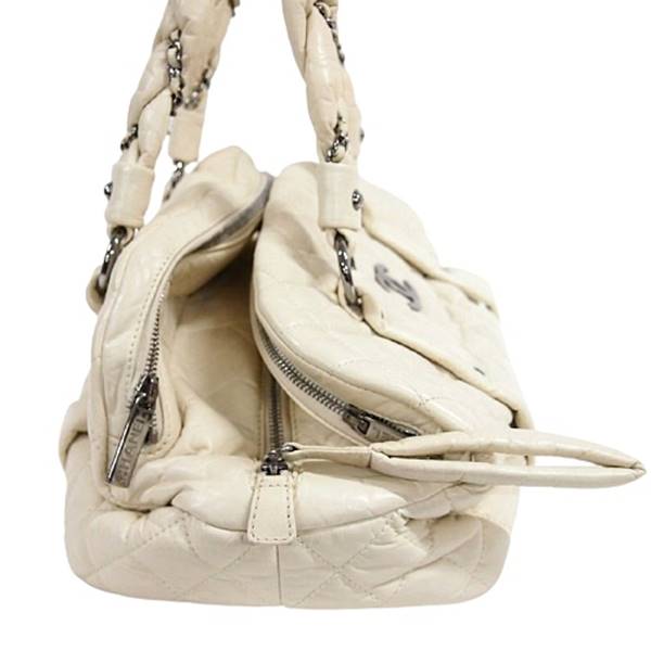 Chanel Tote Ivory Horizontal Shoulder Bag Diamond Quilted Matelasse
