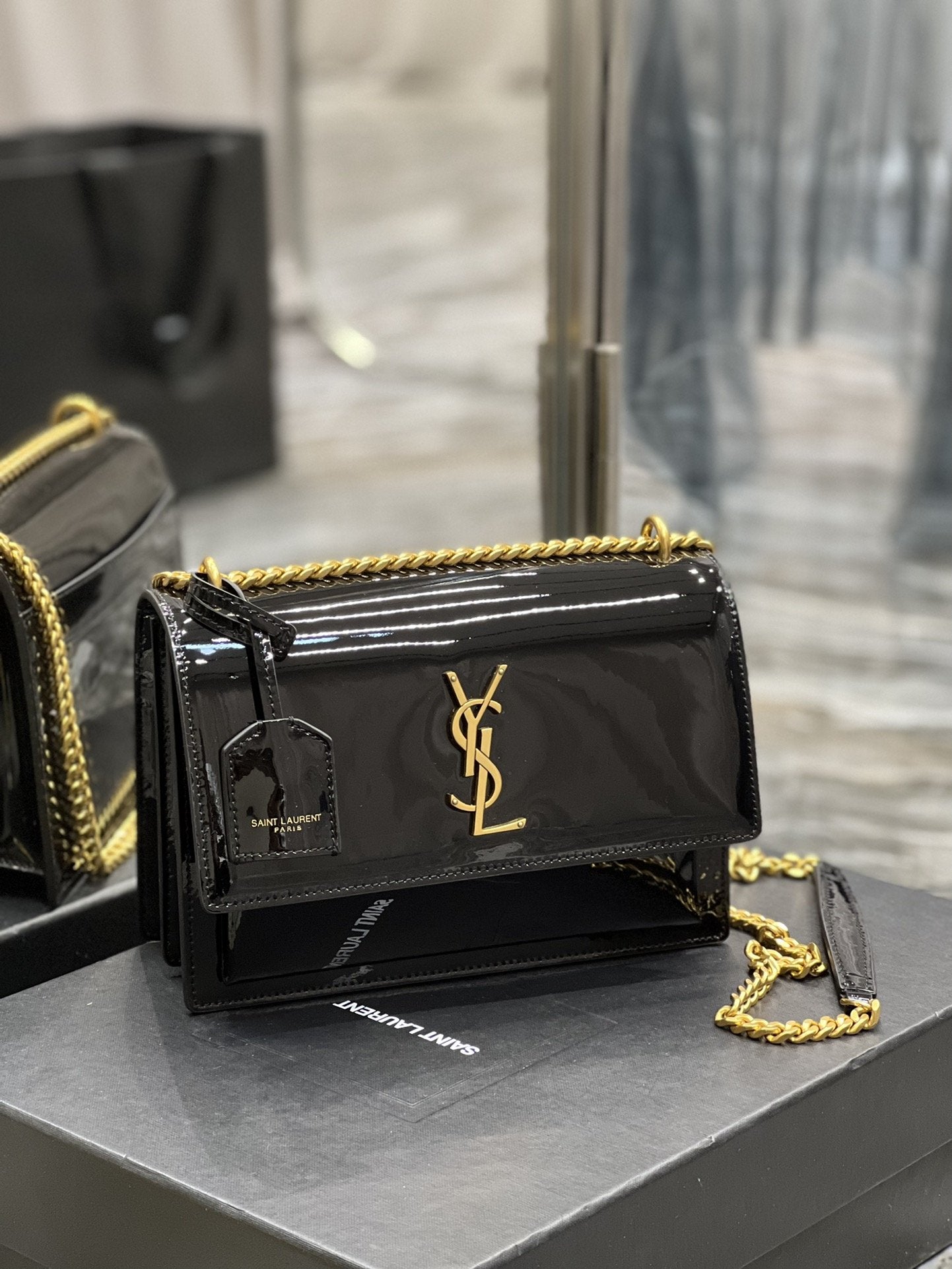YSL Saint Laurent Sunset 8in 22cm Black Medium Chain Handbag Black Ysl