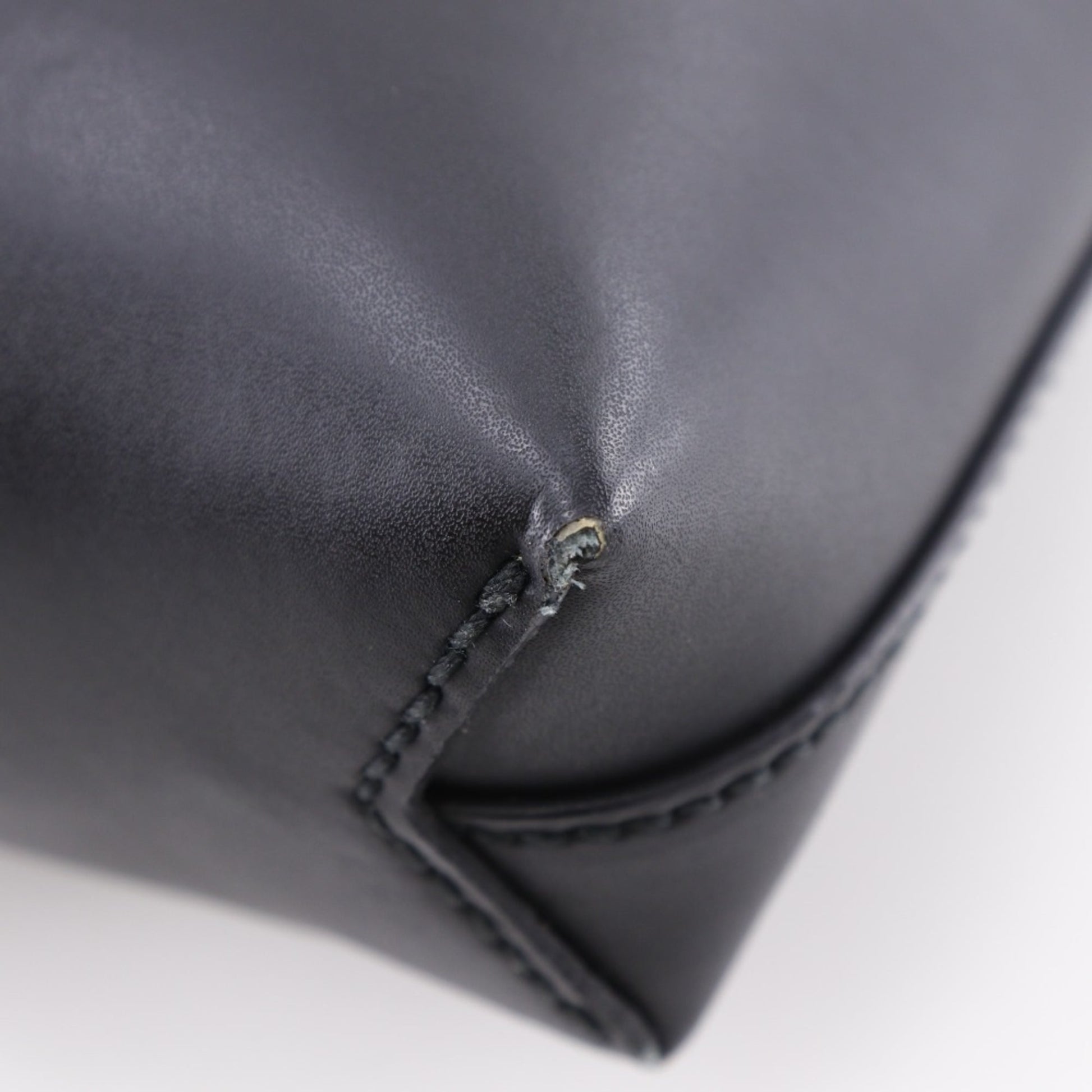Gucci Black Gg Supreme Messenger Bag Shoulder Bag