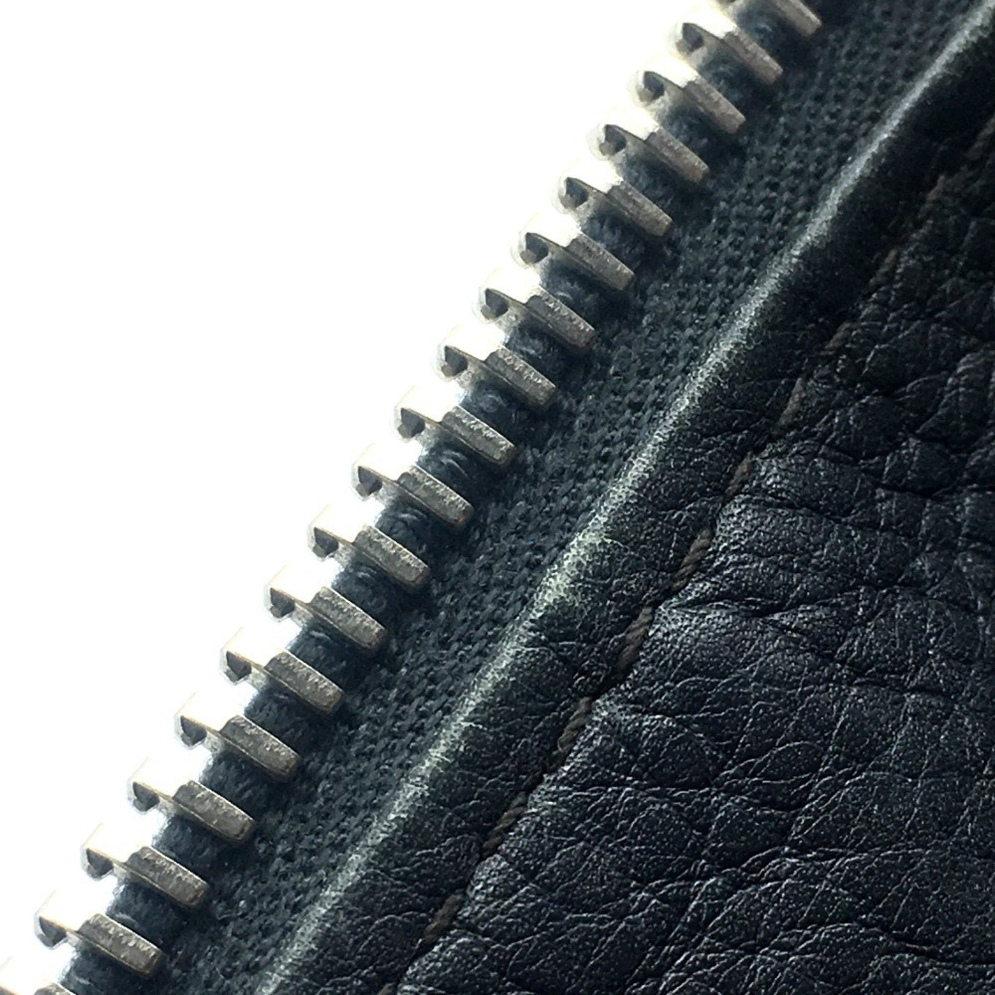 Gucci Dark Gray Leather Shoulder Bag