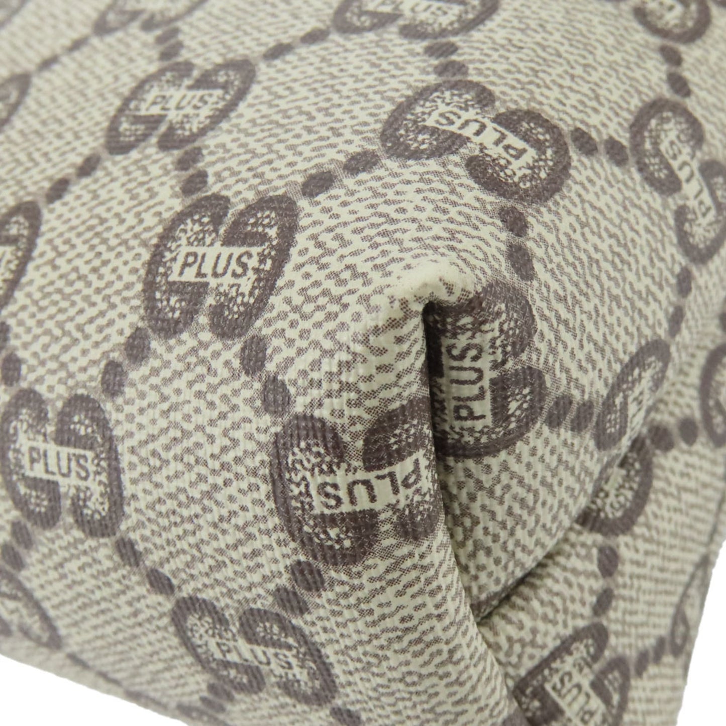 Gucci Beige Gg Plus Clutch Bag Pouch
