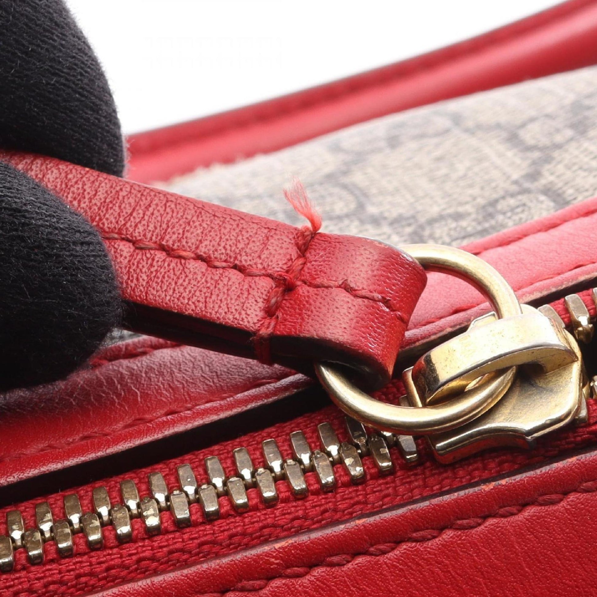 Gucci Beige Red Color Gg Supreme Leather Handbag