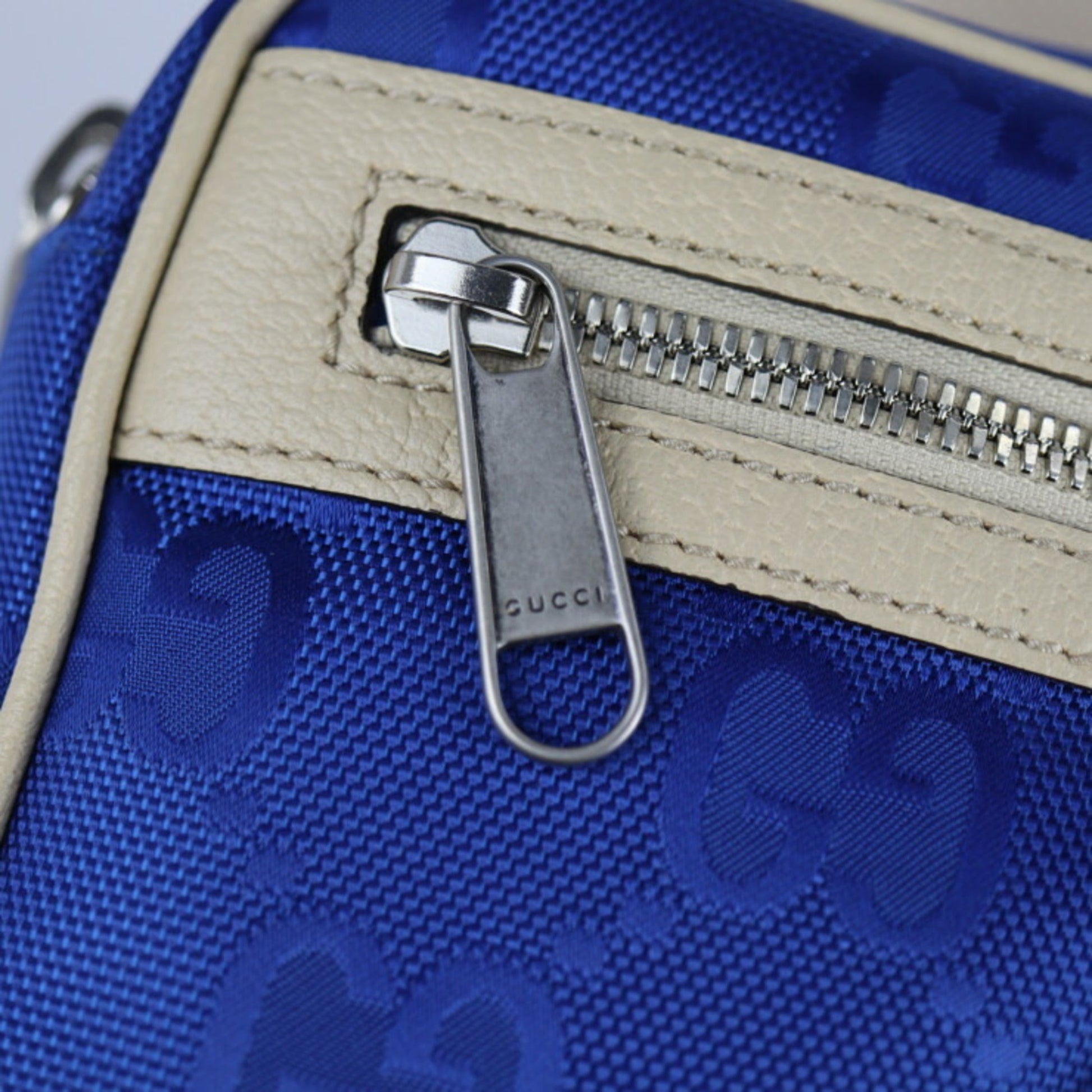 Gucci Beige Blue Nylon Leather Fanny Pack