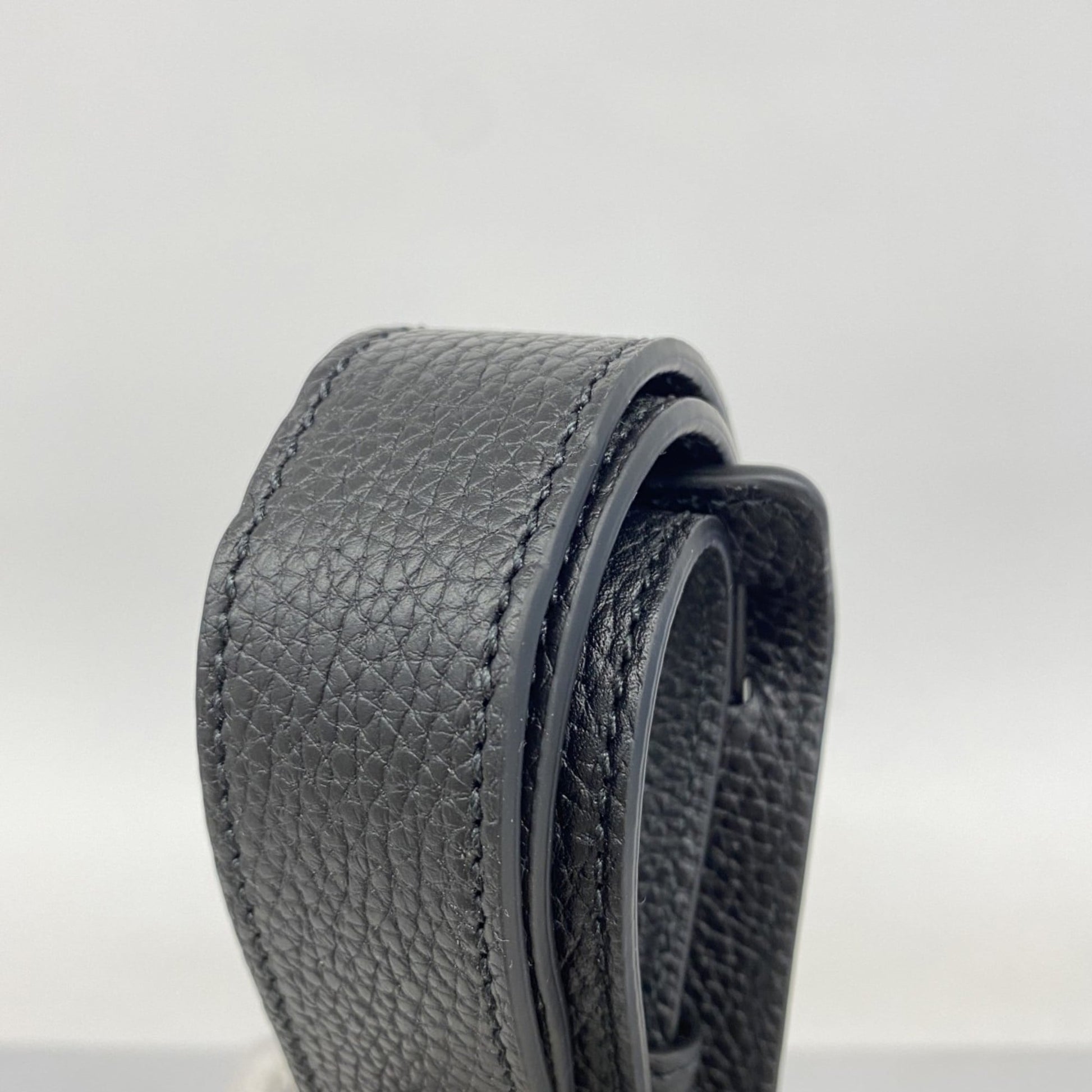 Gucci Black Leather Sling Bag