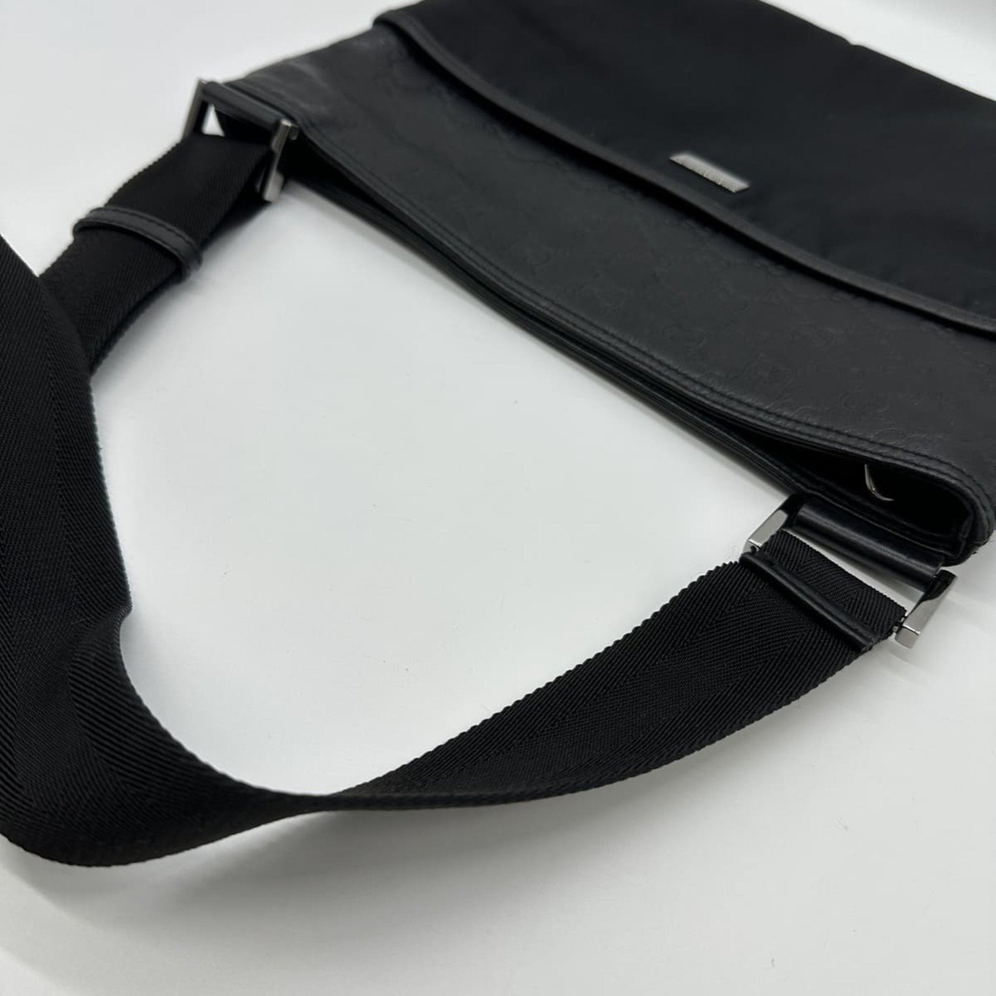 Gucci Black Nylon Leather Shoulder Bag