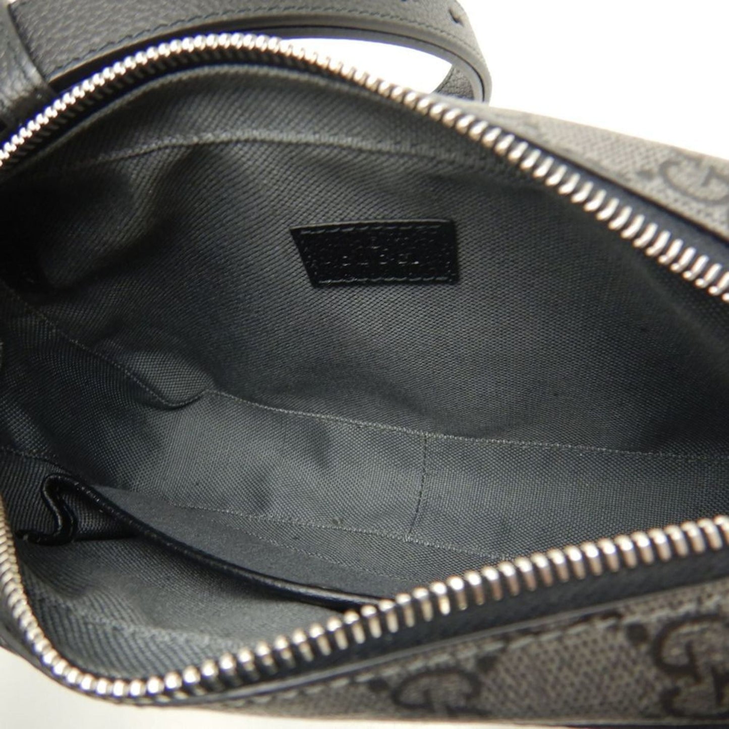 Gucci Black Gg Supreme Canvas Shoulder Bag