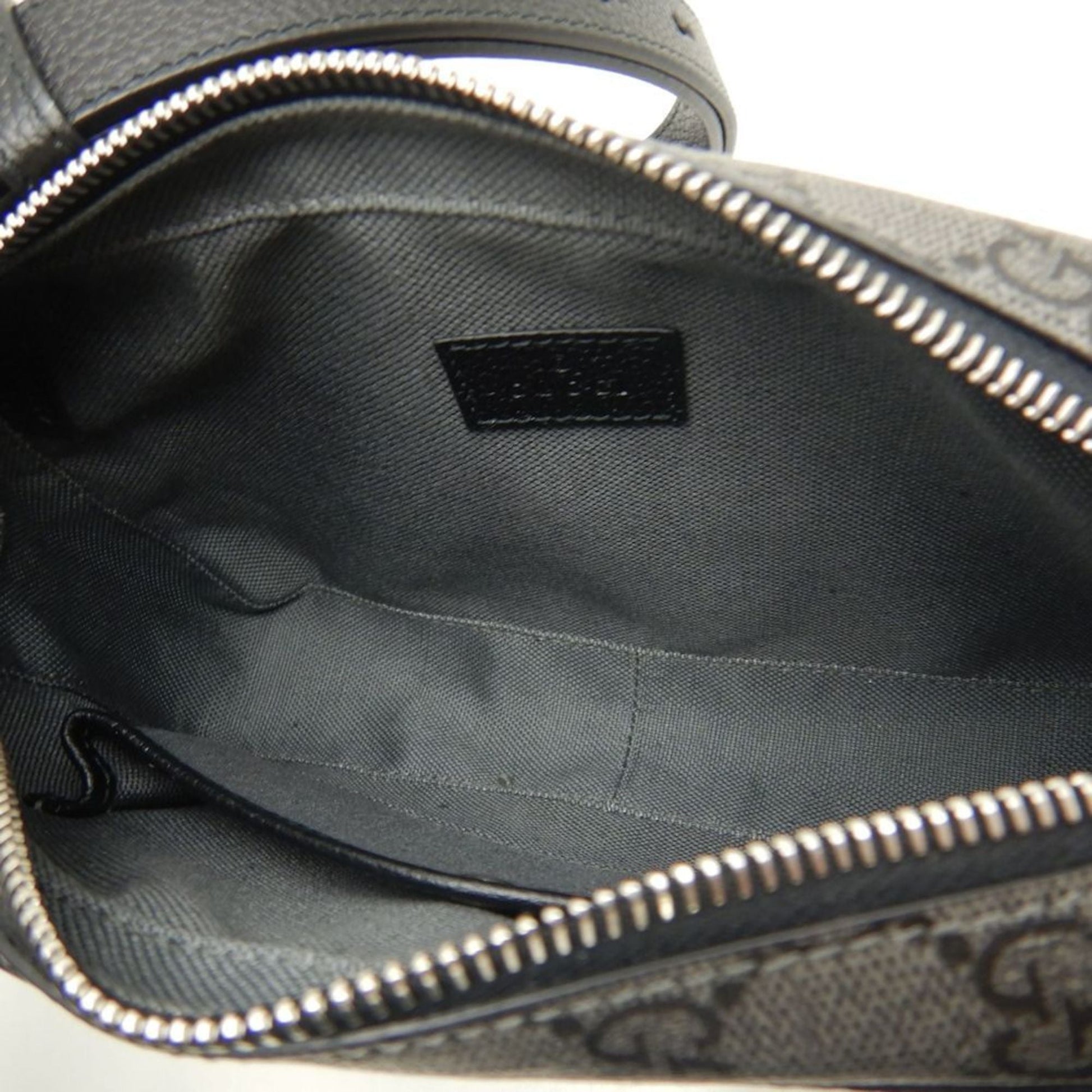 Gucci Black Gg Supreme Canvas Shoulder Bag